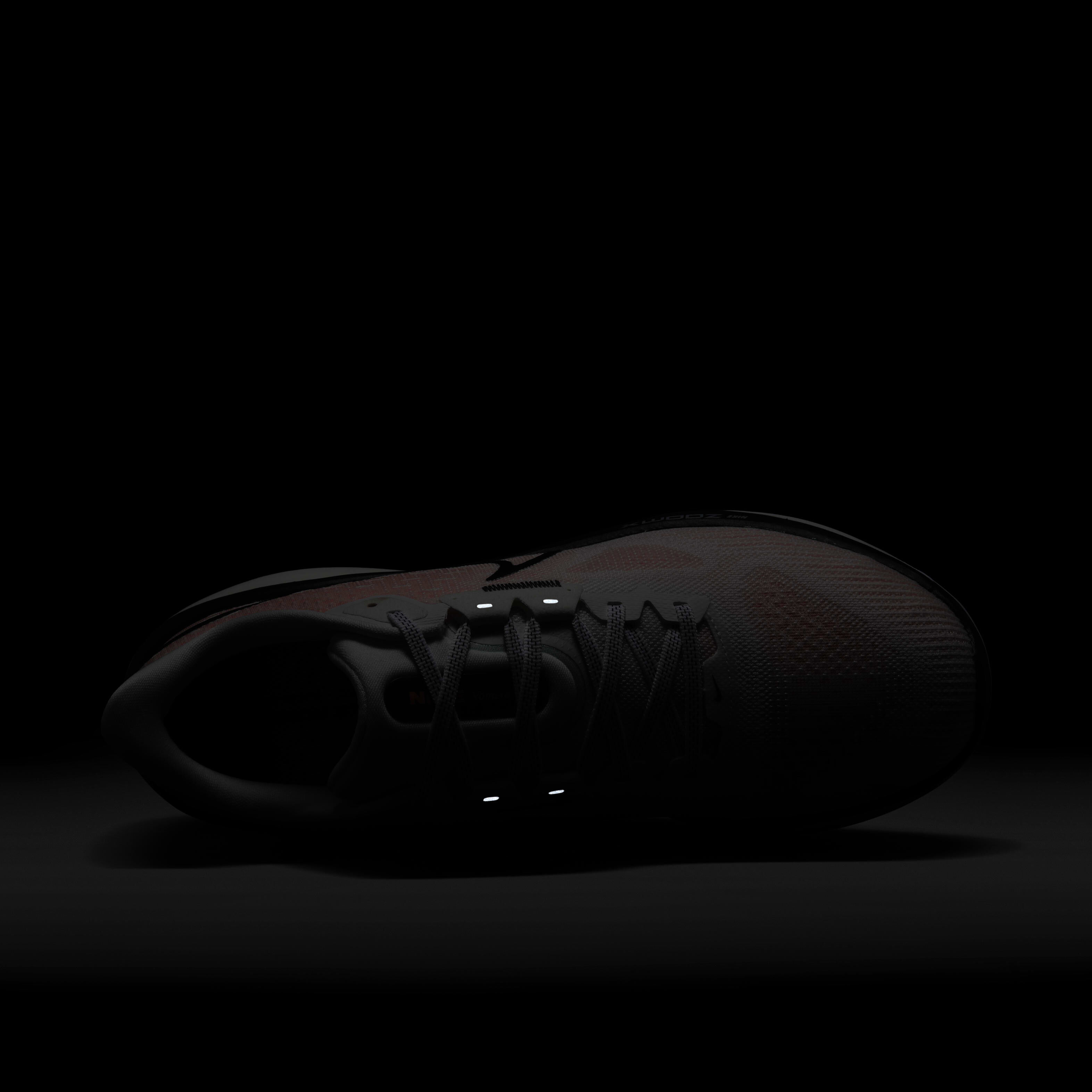 Nike Vomero 17 image number 4