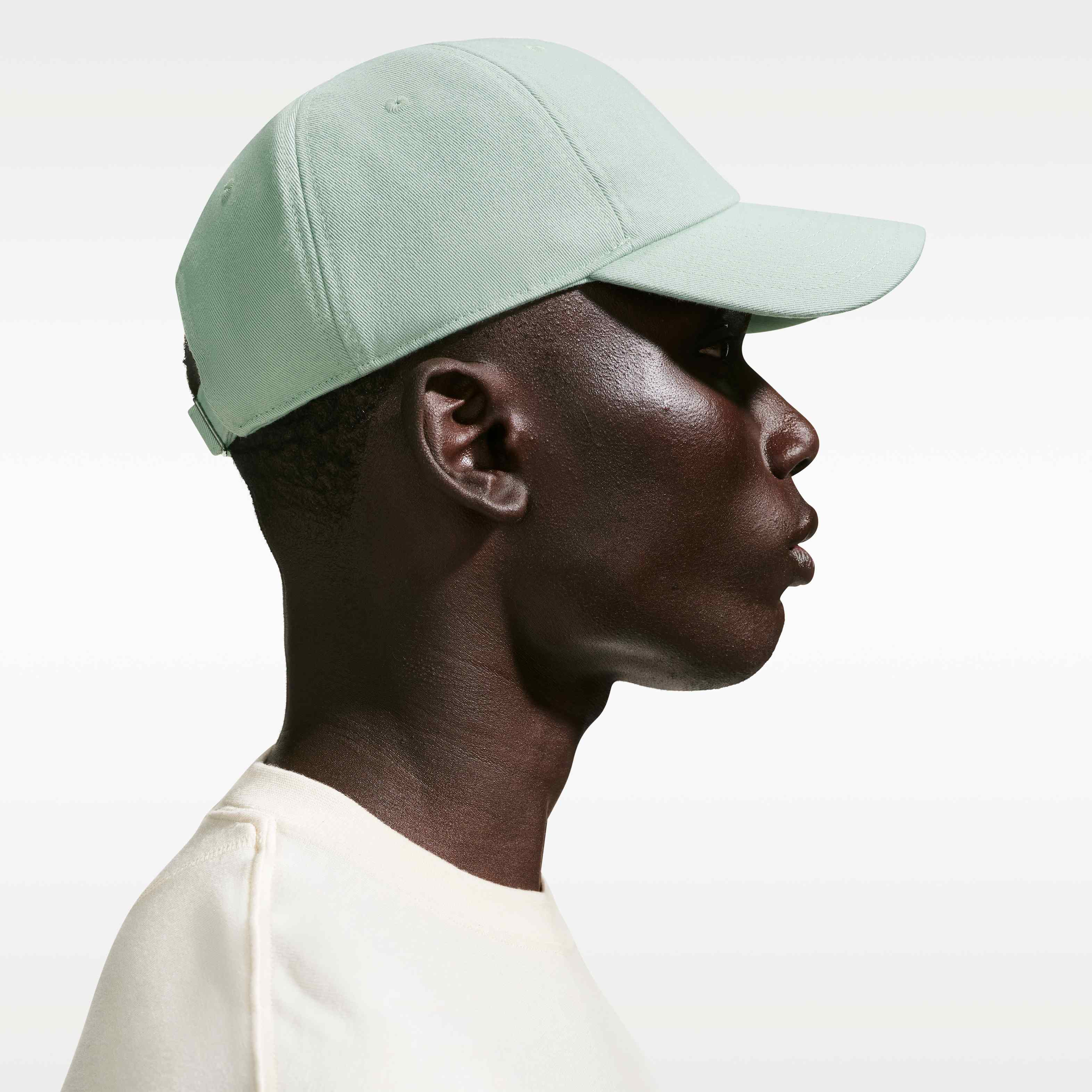 نايكي كلوب image number 3