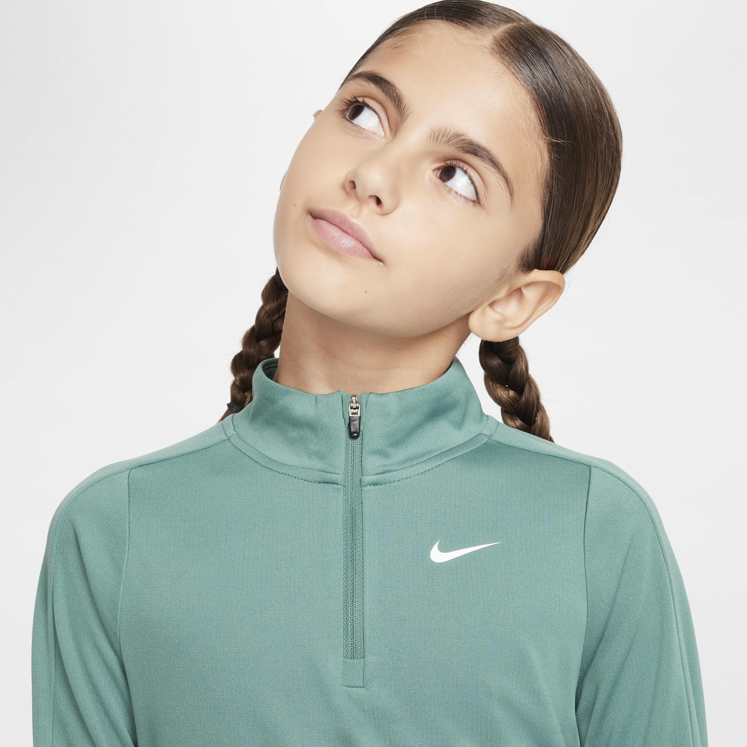 Nike image number 2