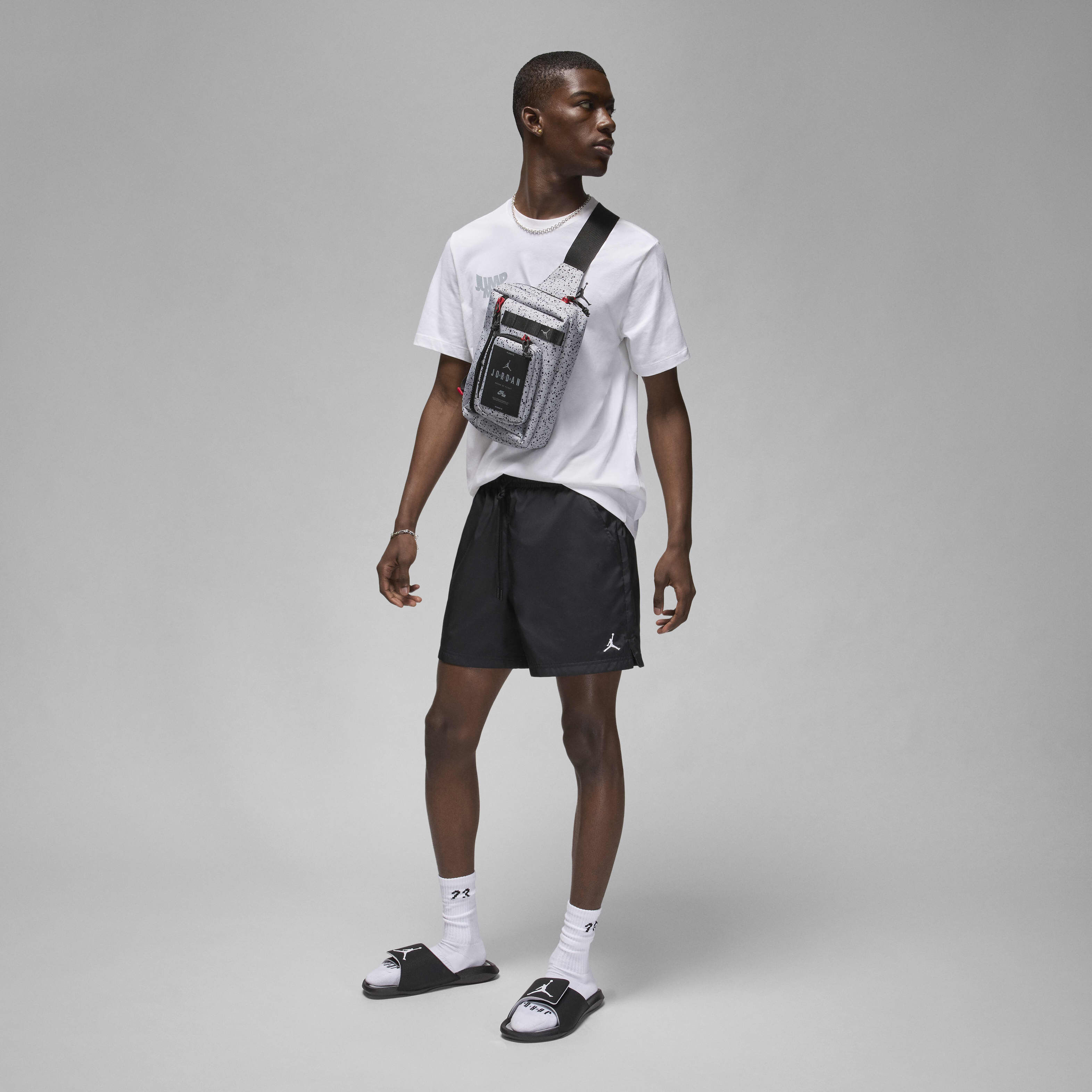 Jordan Essentials image number 5