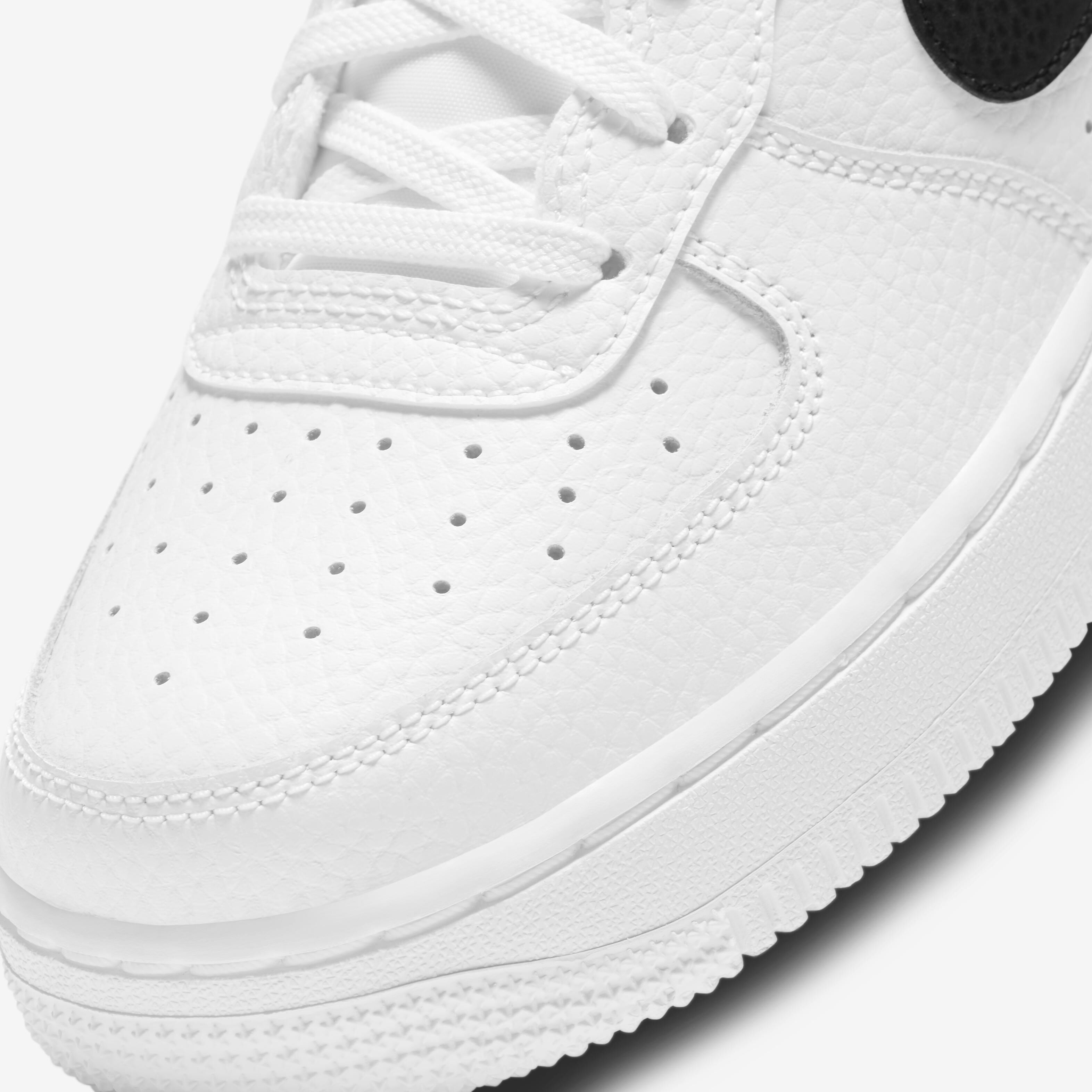 Nike Air Force 1 image number 6