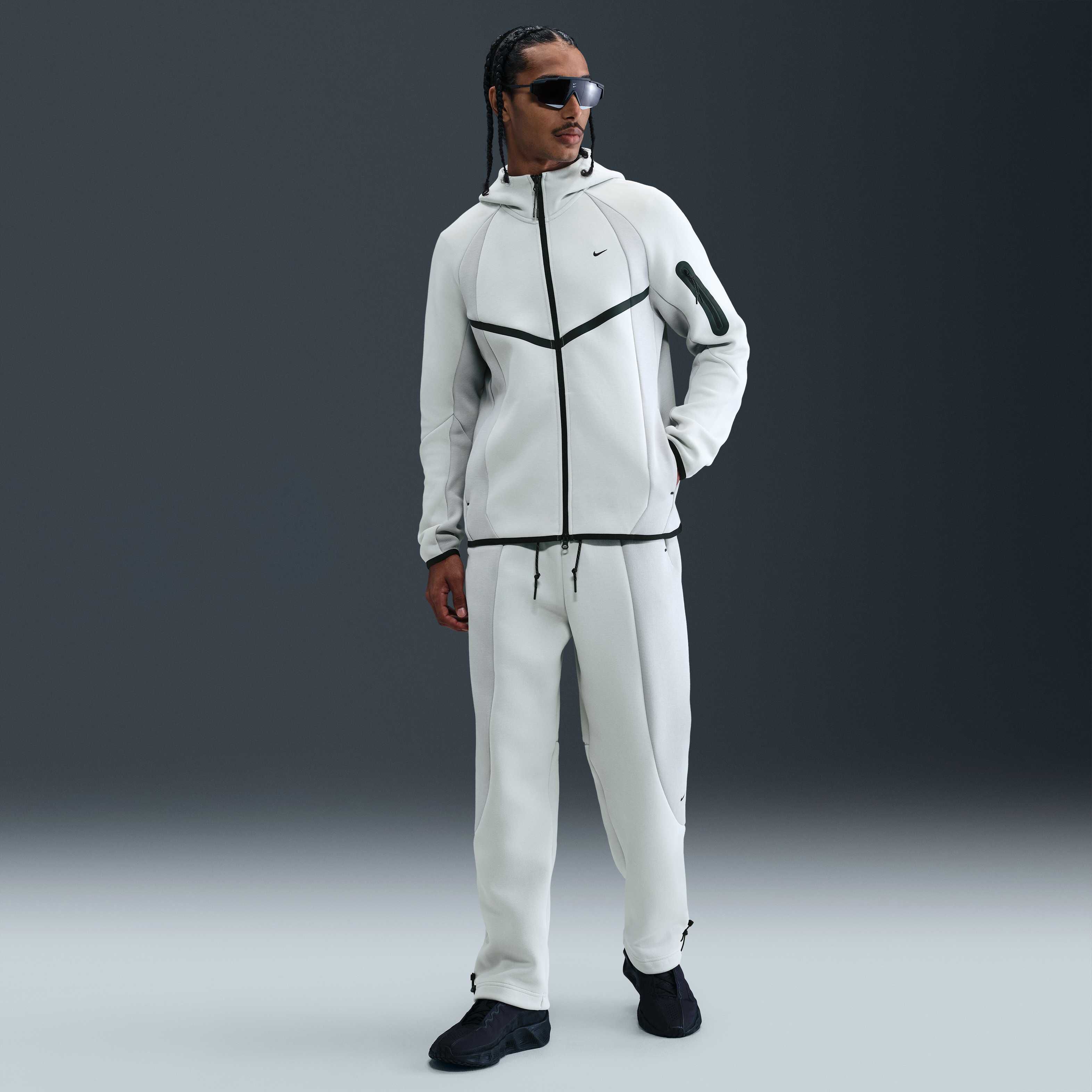 نايكي تك image number 3