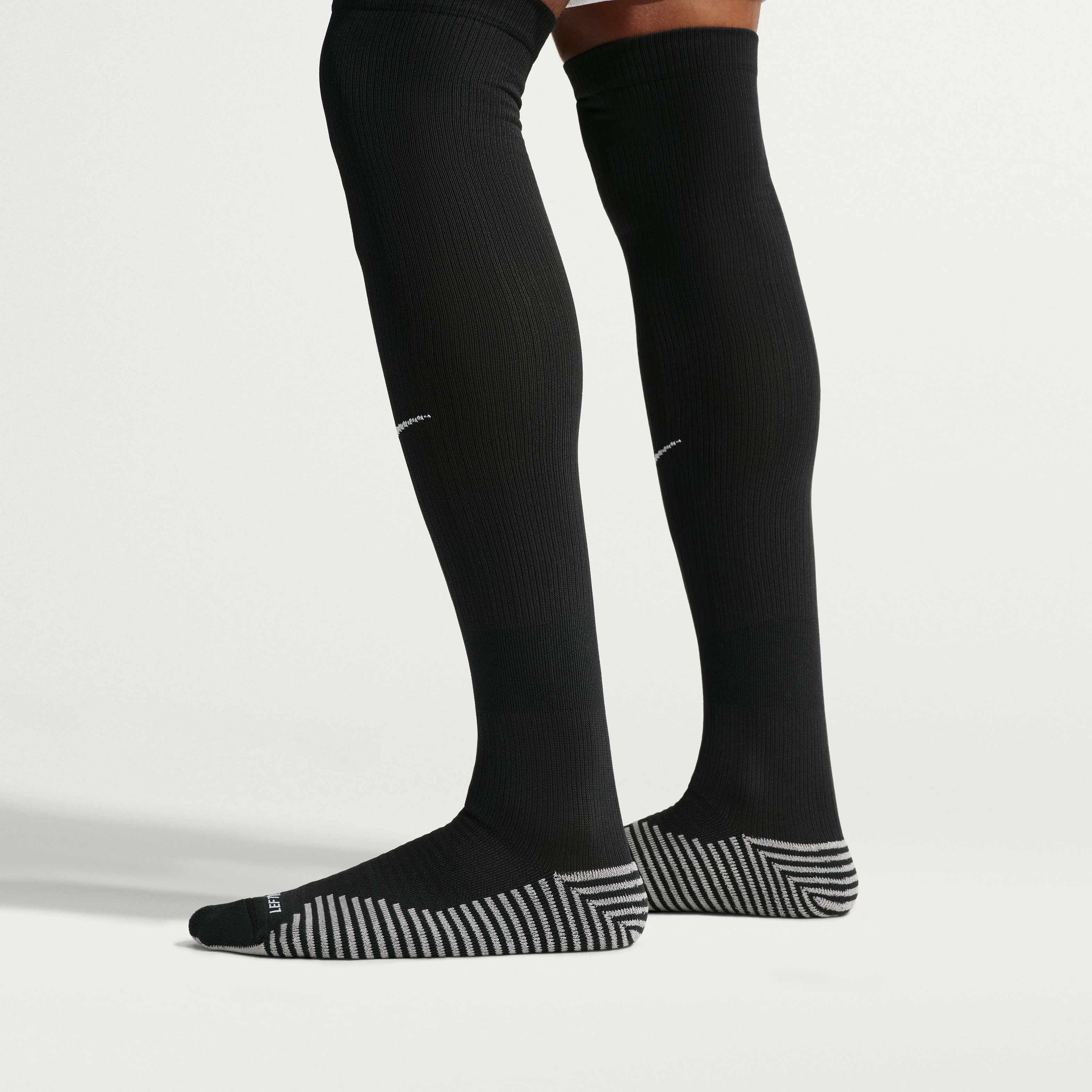 Nike Dri-FIT Strike image number 0