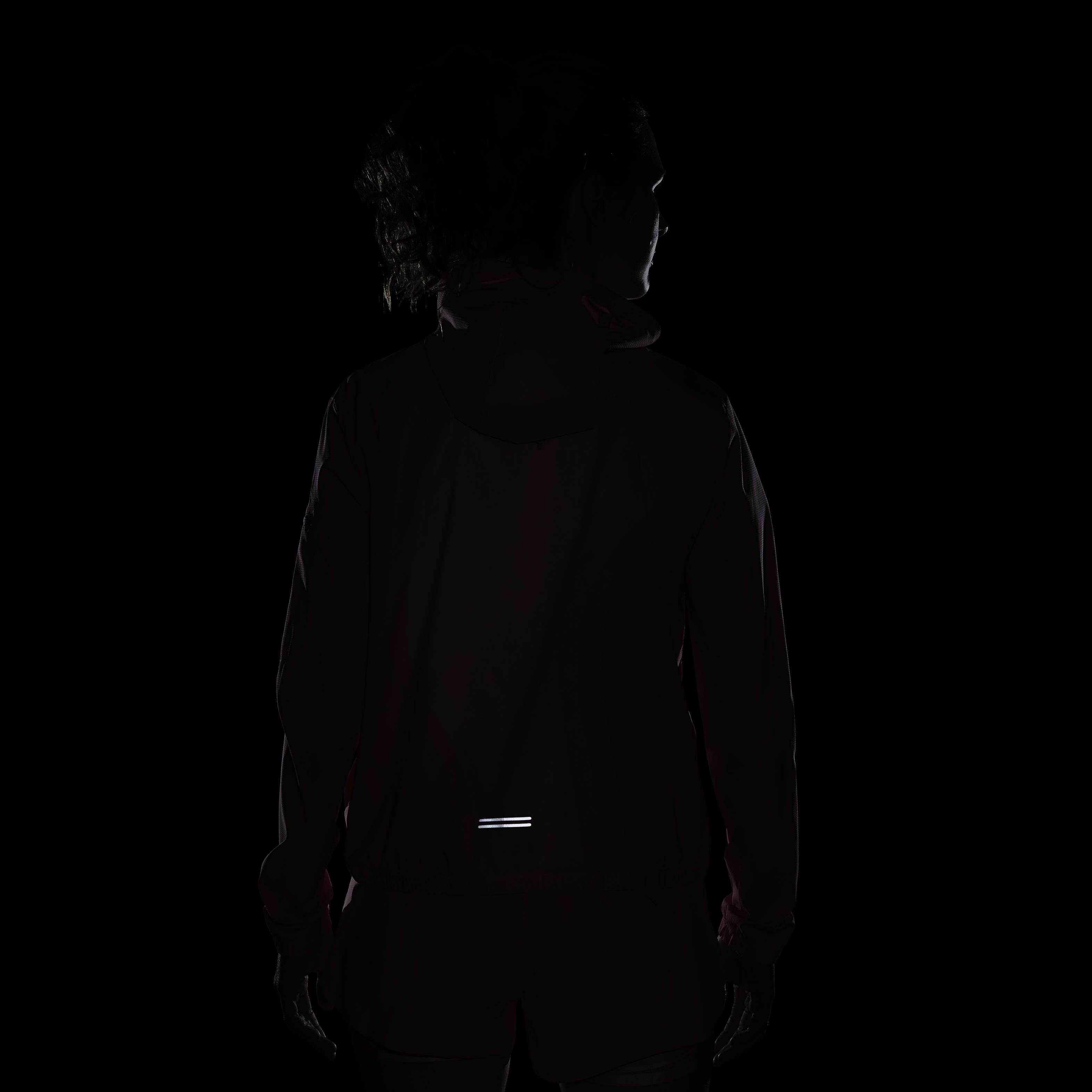 نايكي امبوسيبلي لايت image number 8