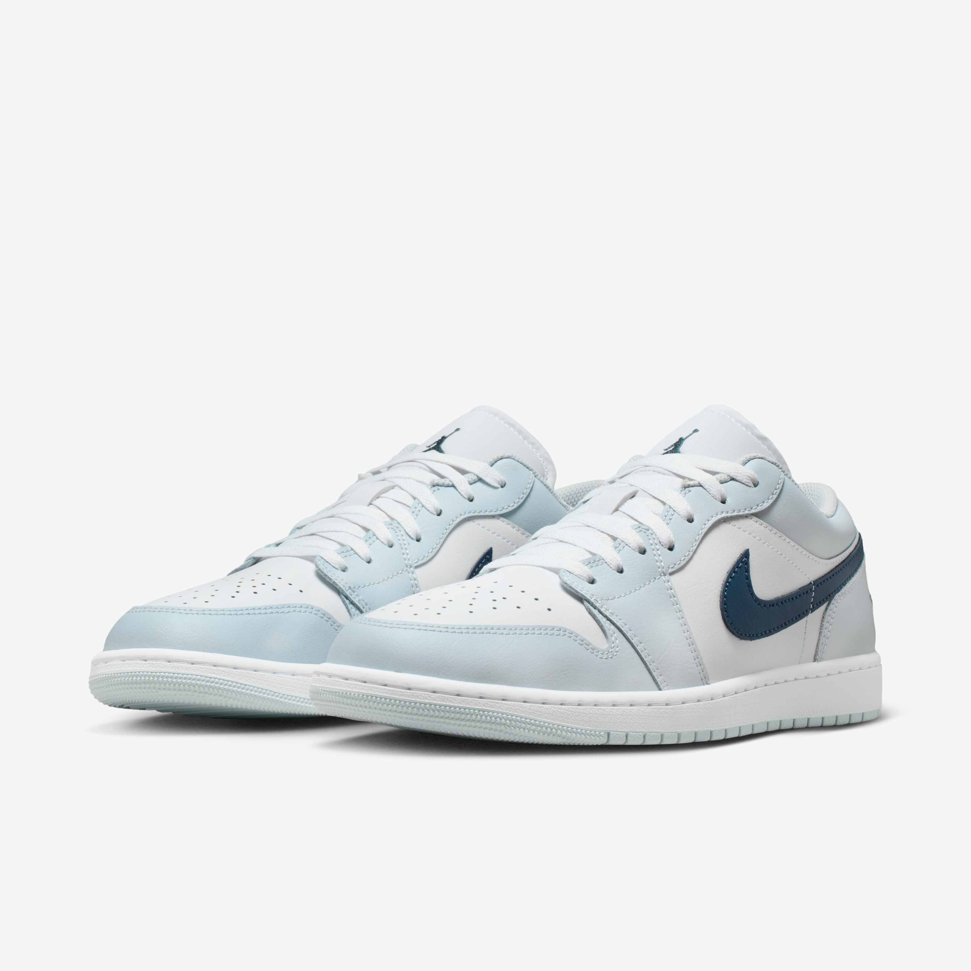 Air Jordan 1 Low image number 4