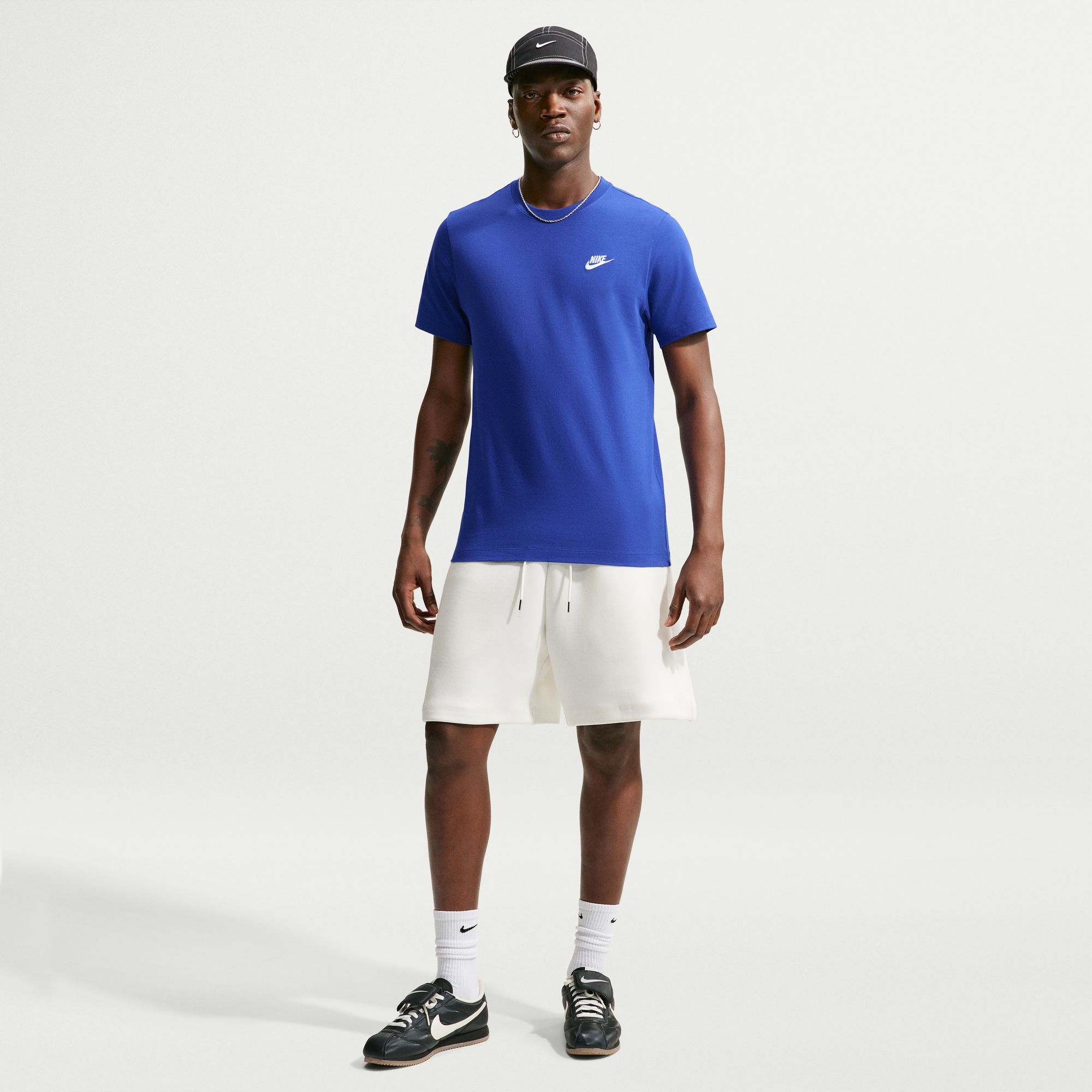 Nike Sportswear Club image number 0
