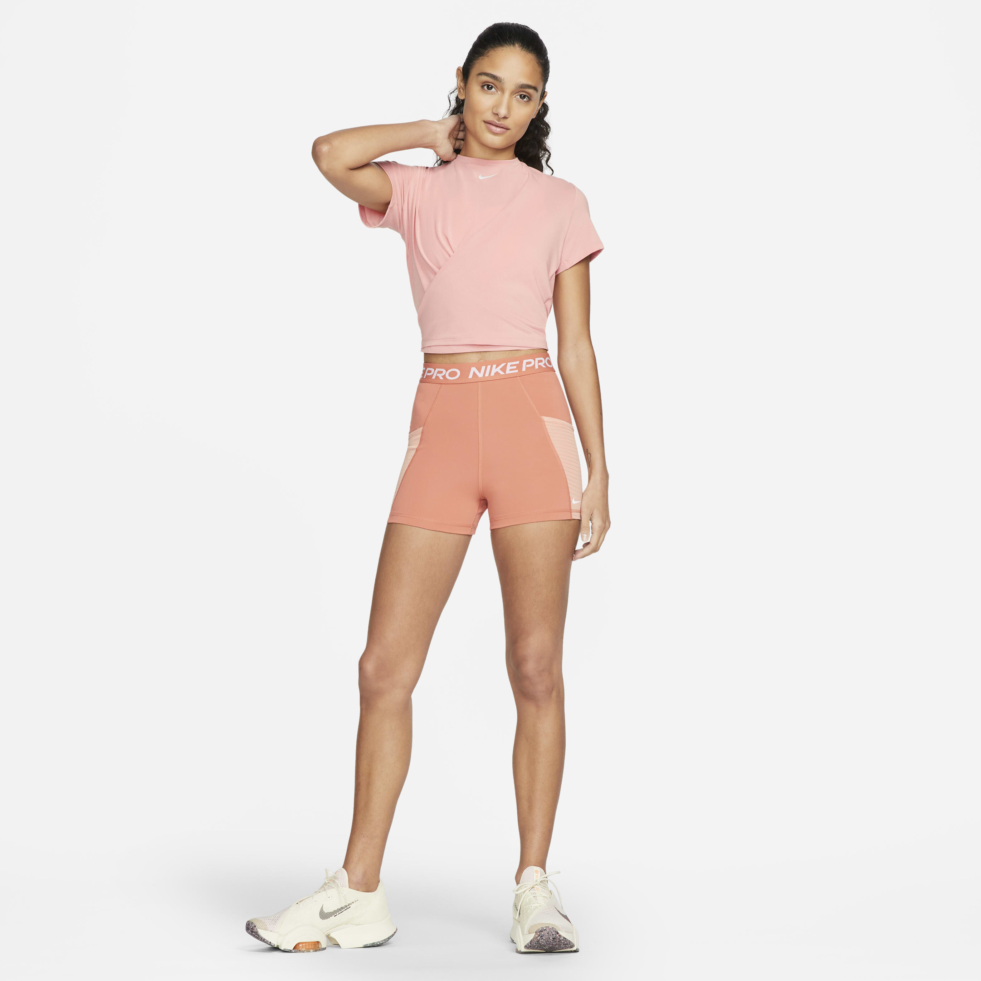Nike pro twist top store