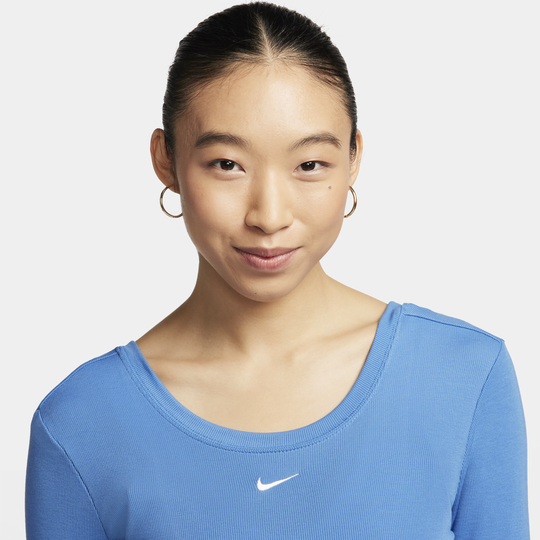 Nike skin sales tight t shirt