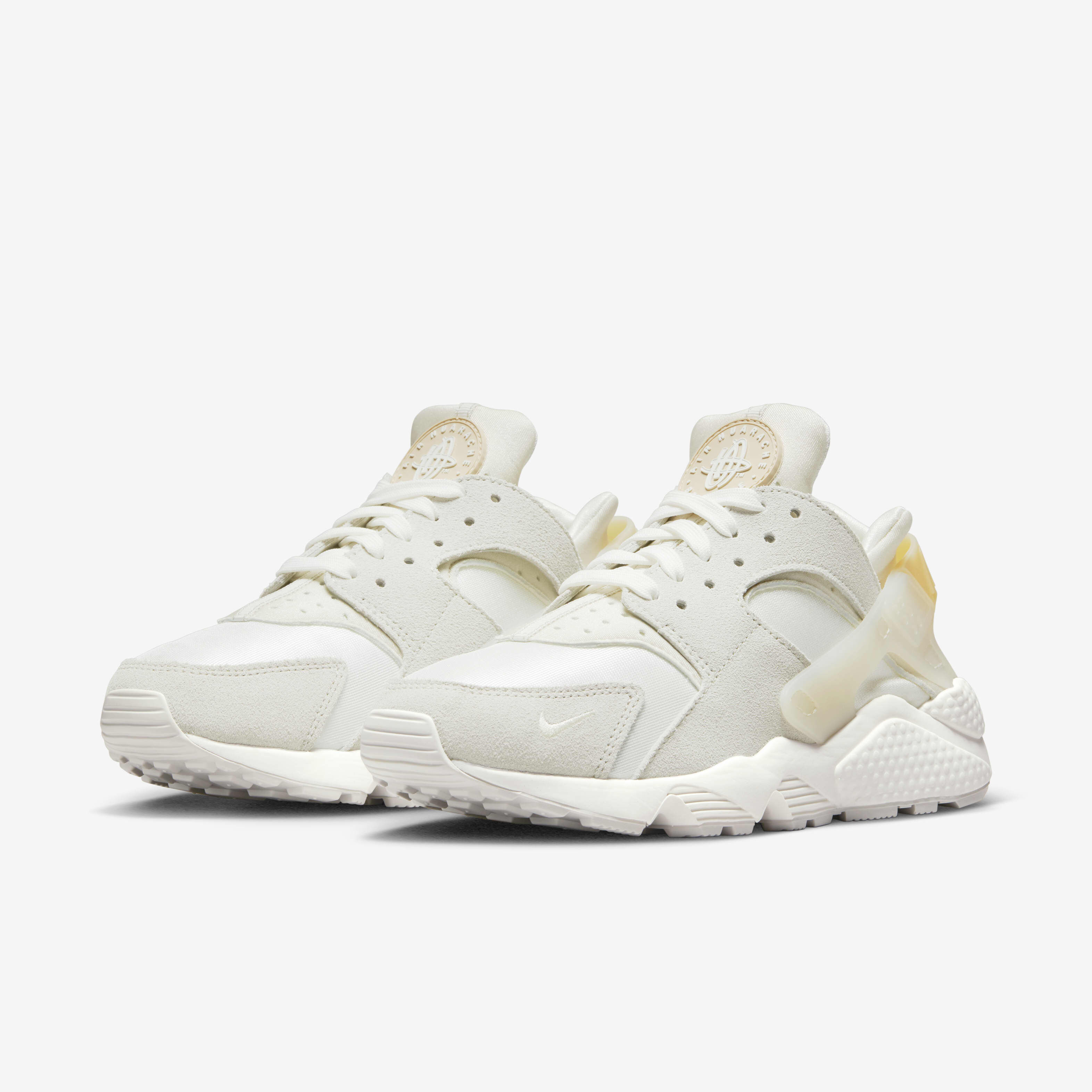 Nike Air Huarache image number 4