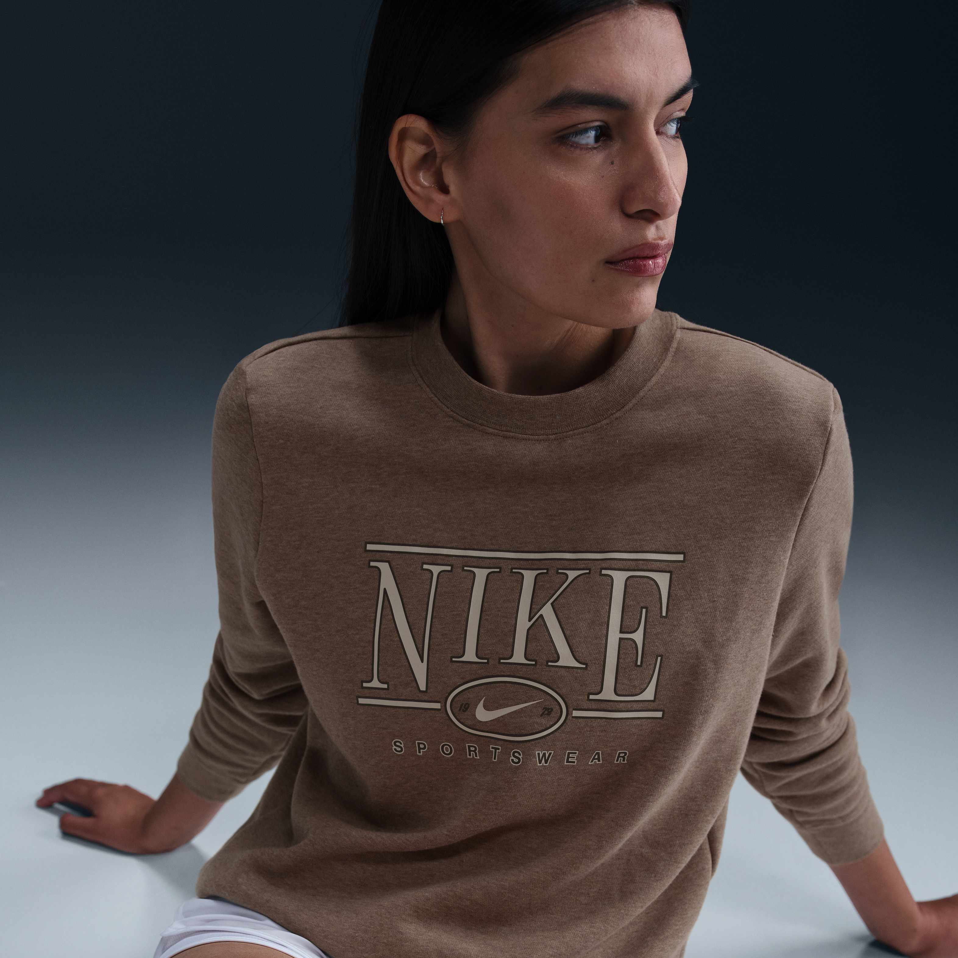 نايكي سبورتسوير كلوب فليس image number 2