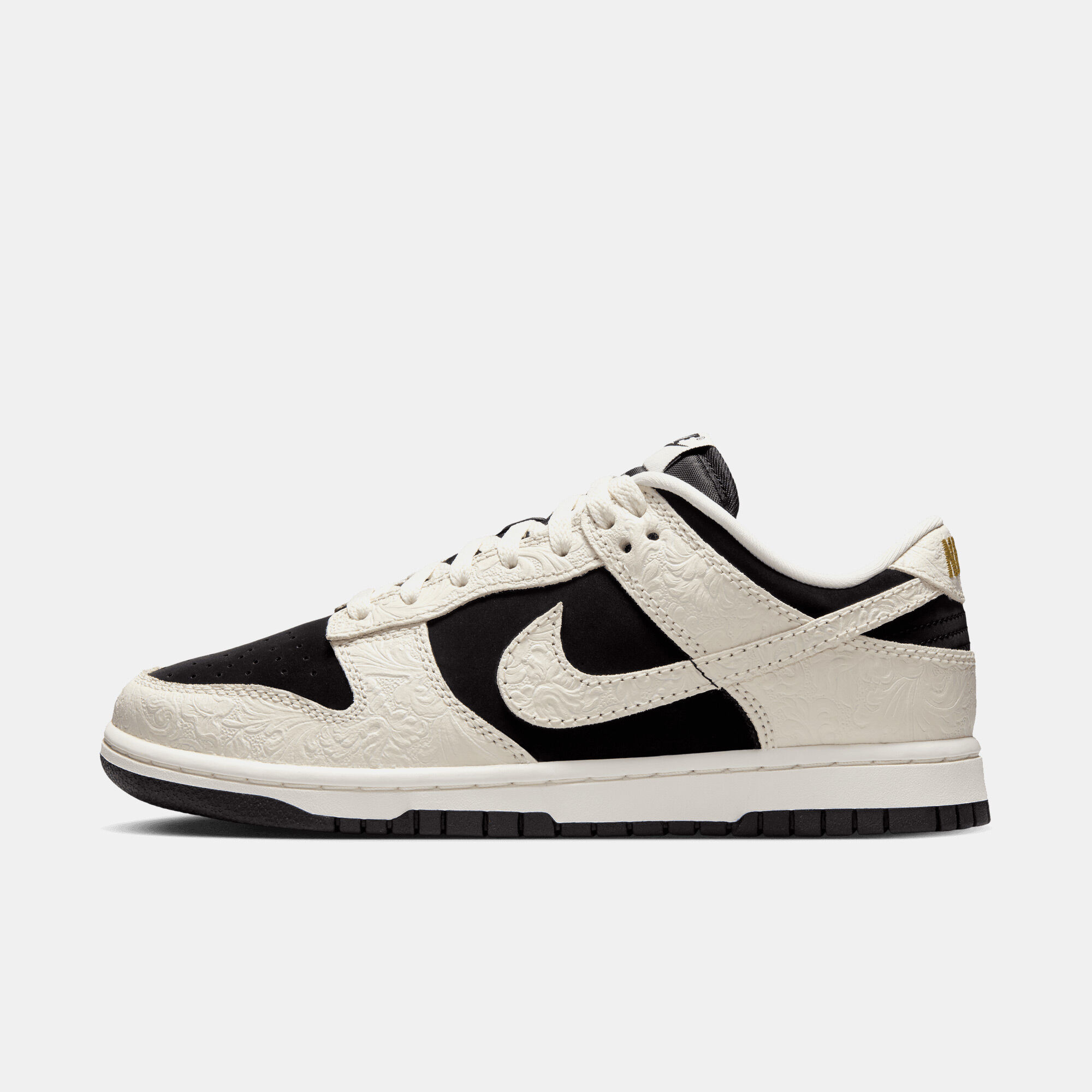 Nike Dunk Low image number 4
