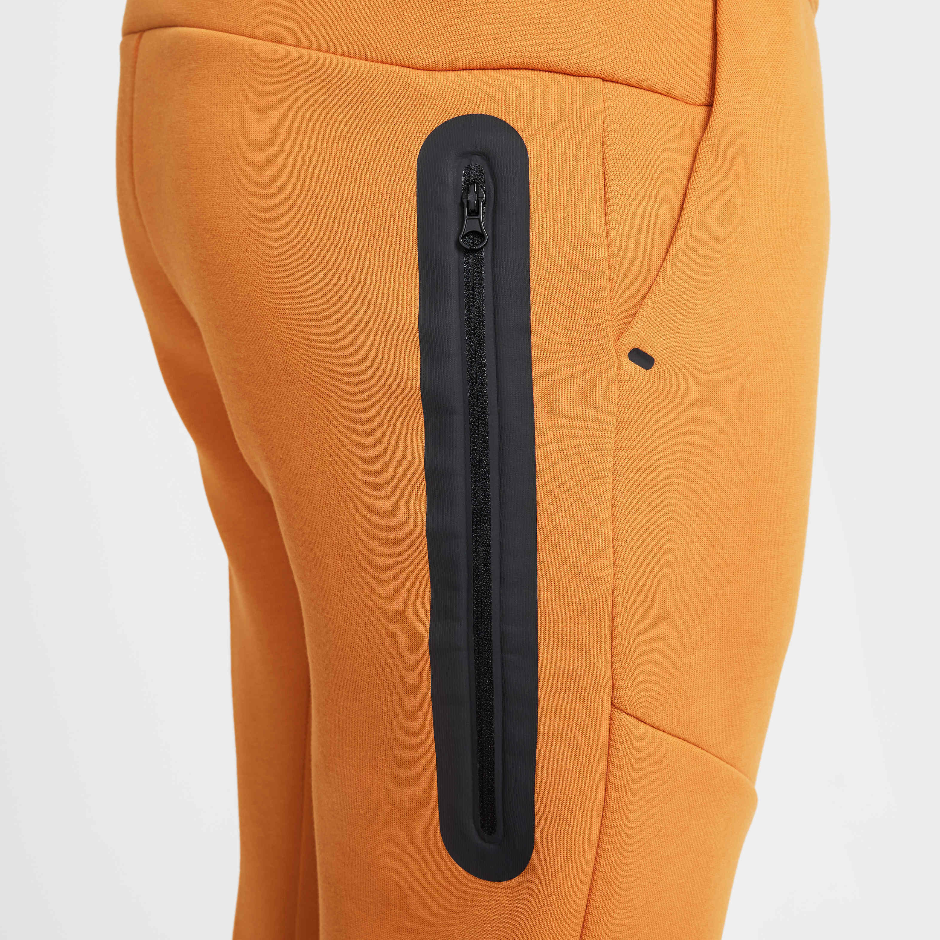 Nike Sportswear Tech Fleece image number 4