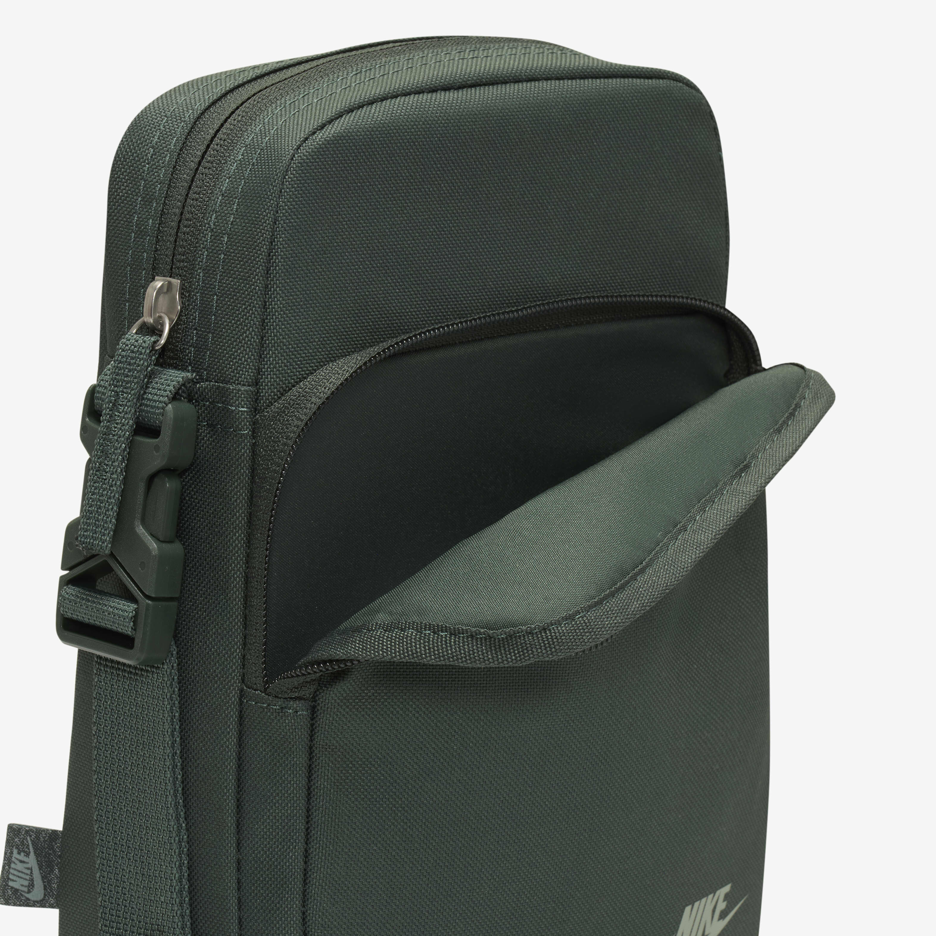 نايكي هيرتدج image number 5