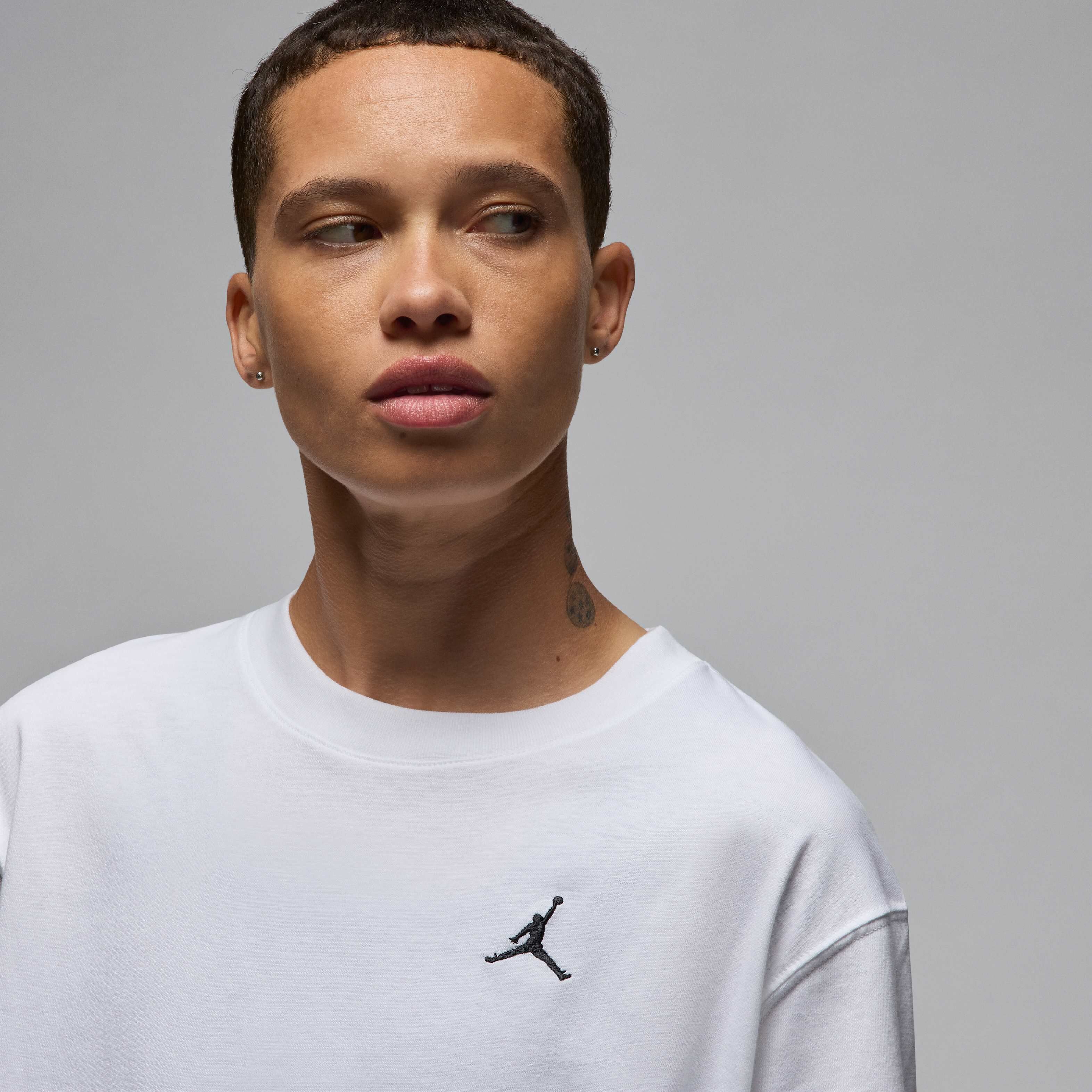 Jordan Essentials image number 2