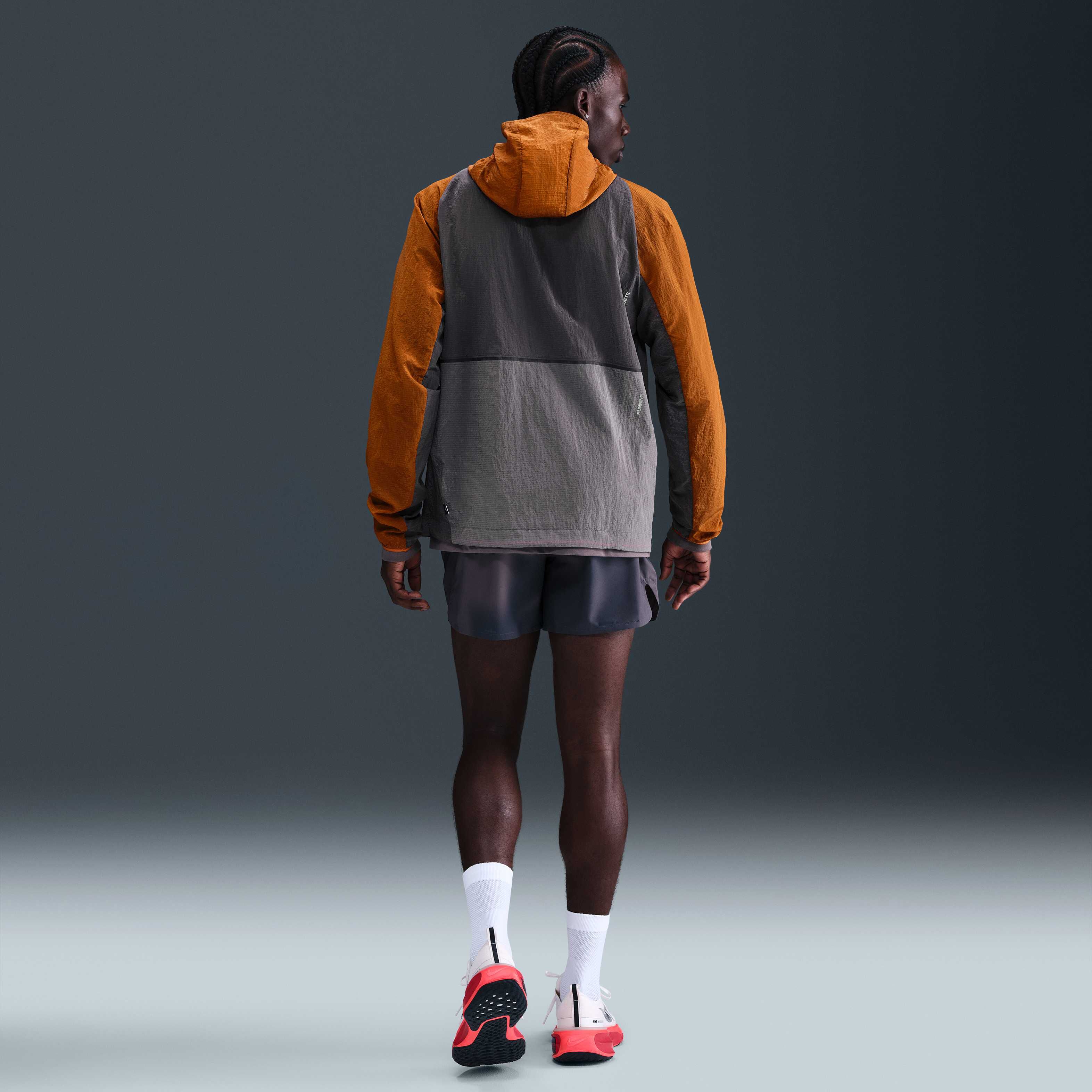 نايكي رانينج ديفجن image number 4