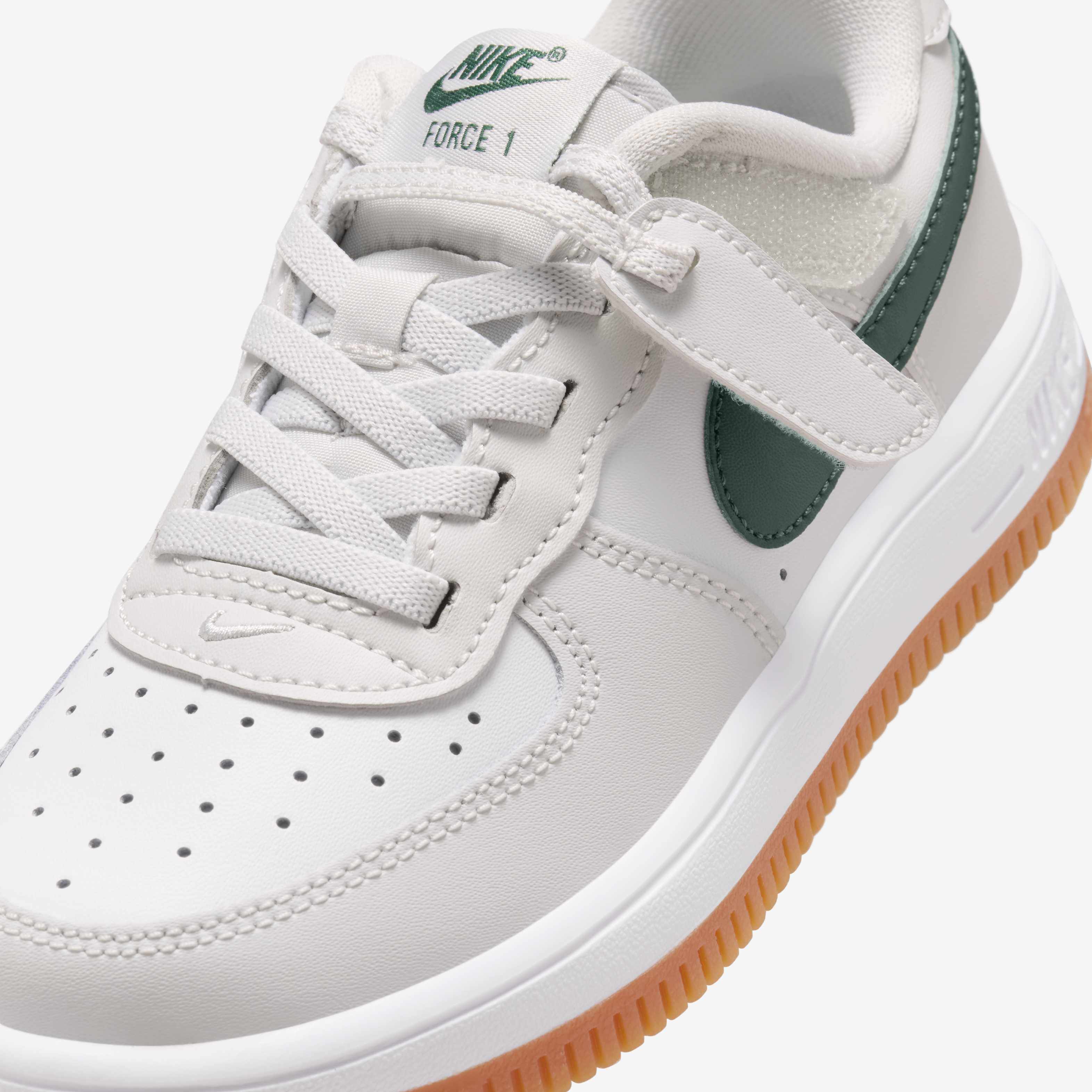 Nike Force 1 Low EasyOn image number 6