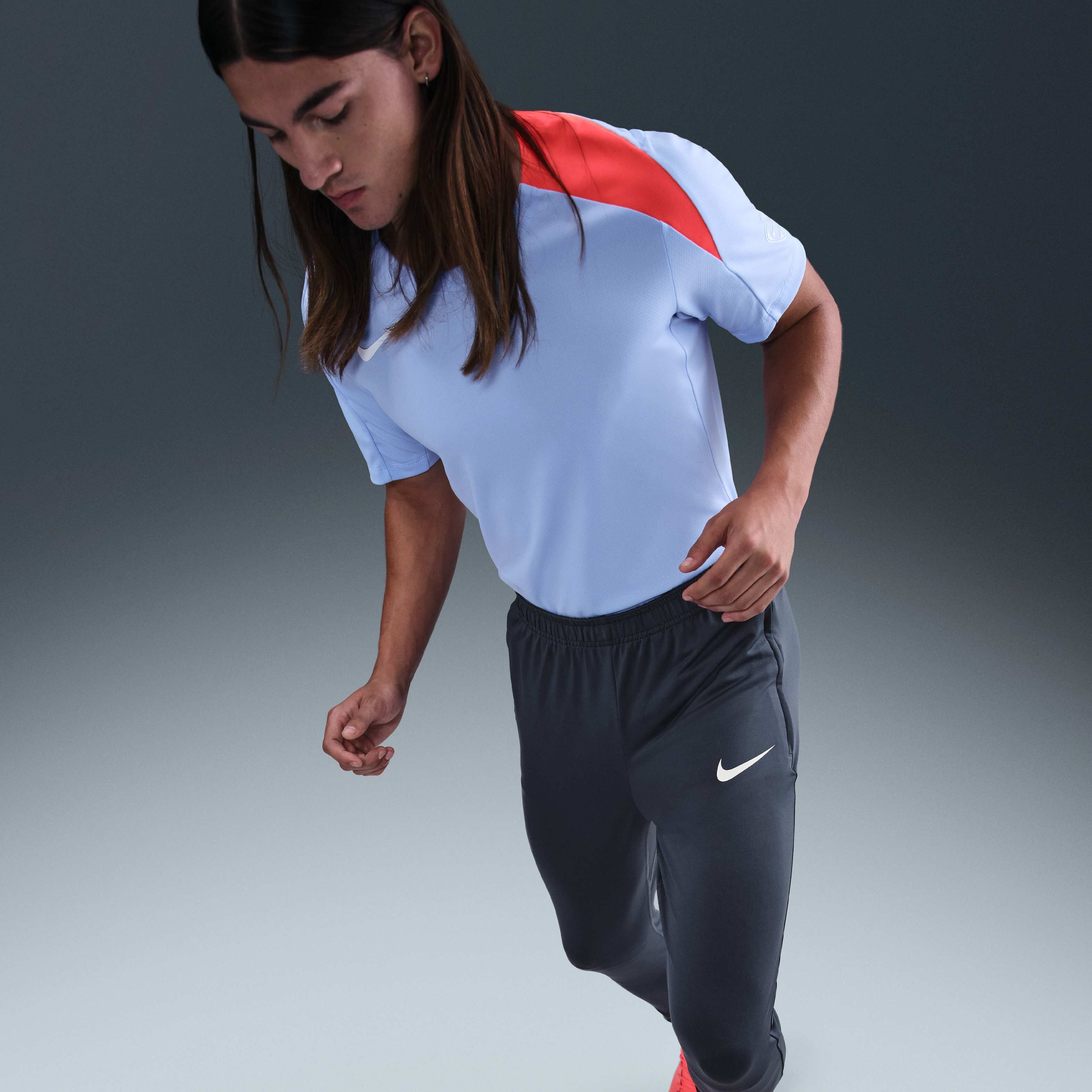 Nike Strike image number 4