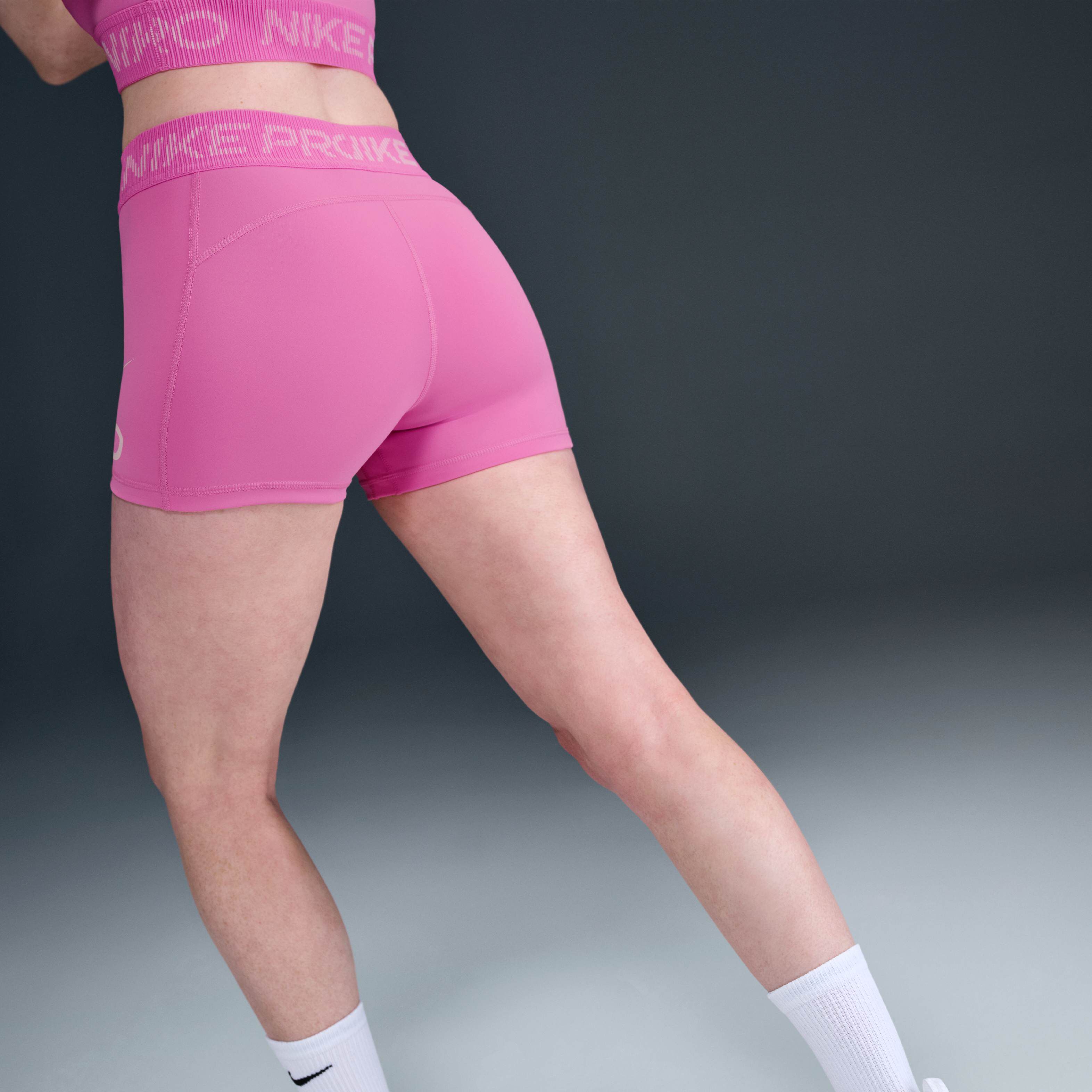 نايكي برو image number 2