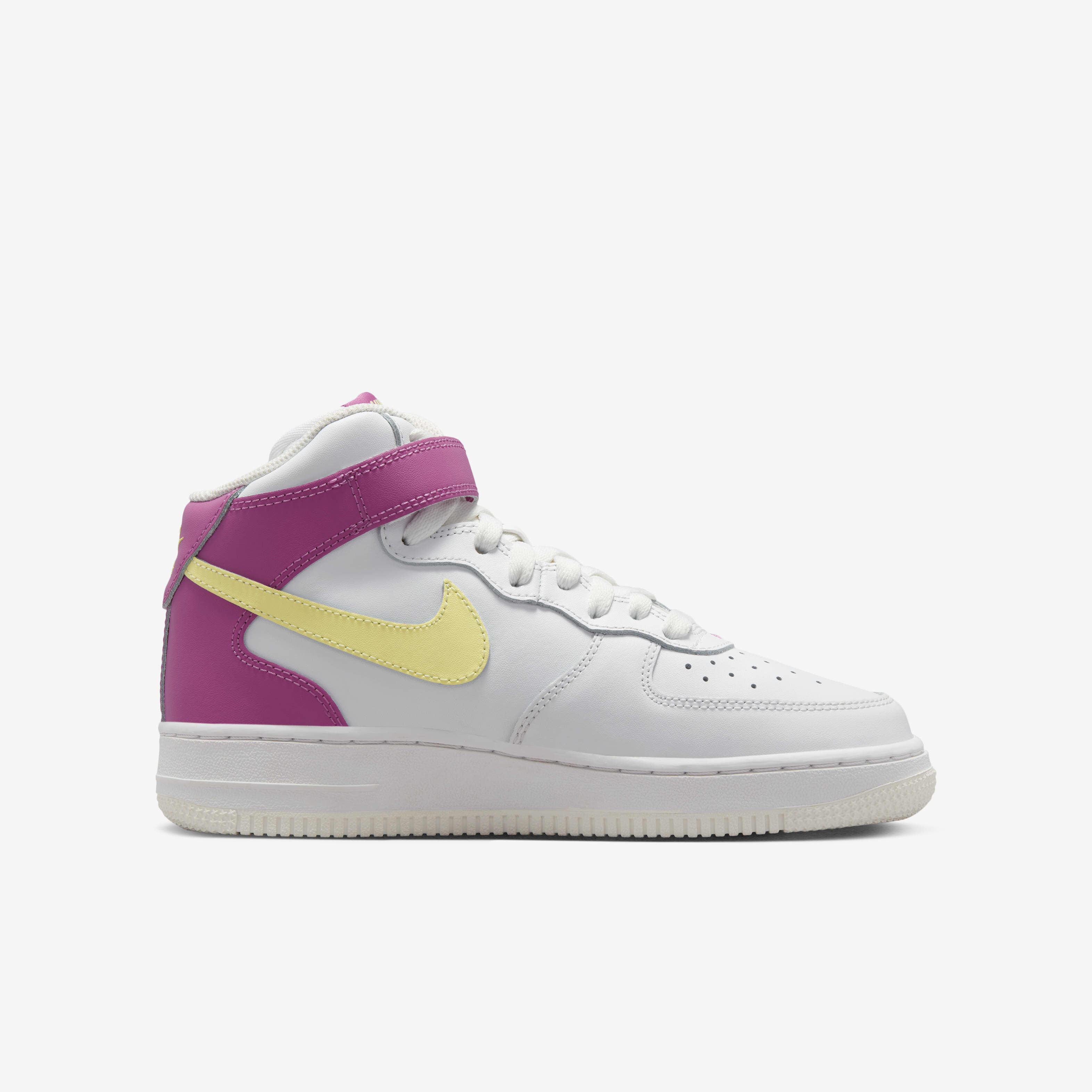 Nike Air Force 1 Mid LE image number 2