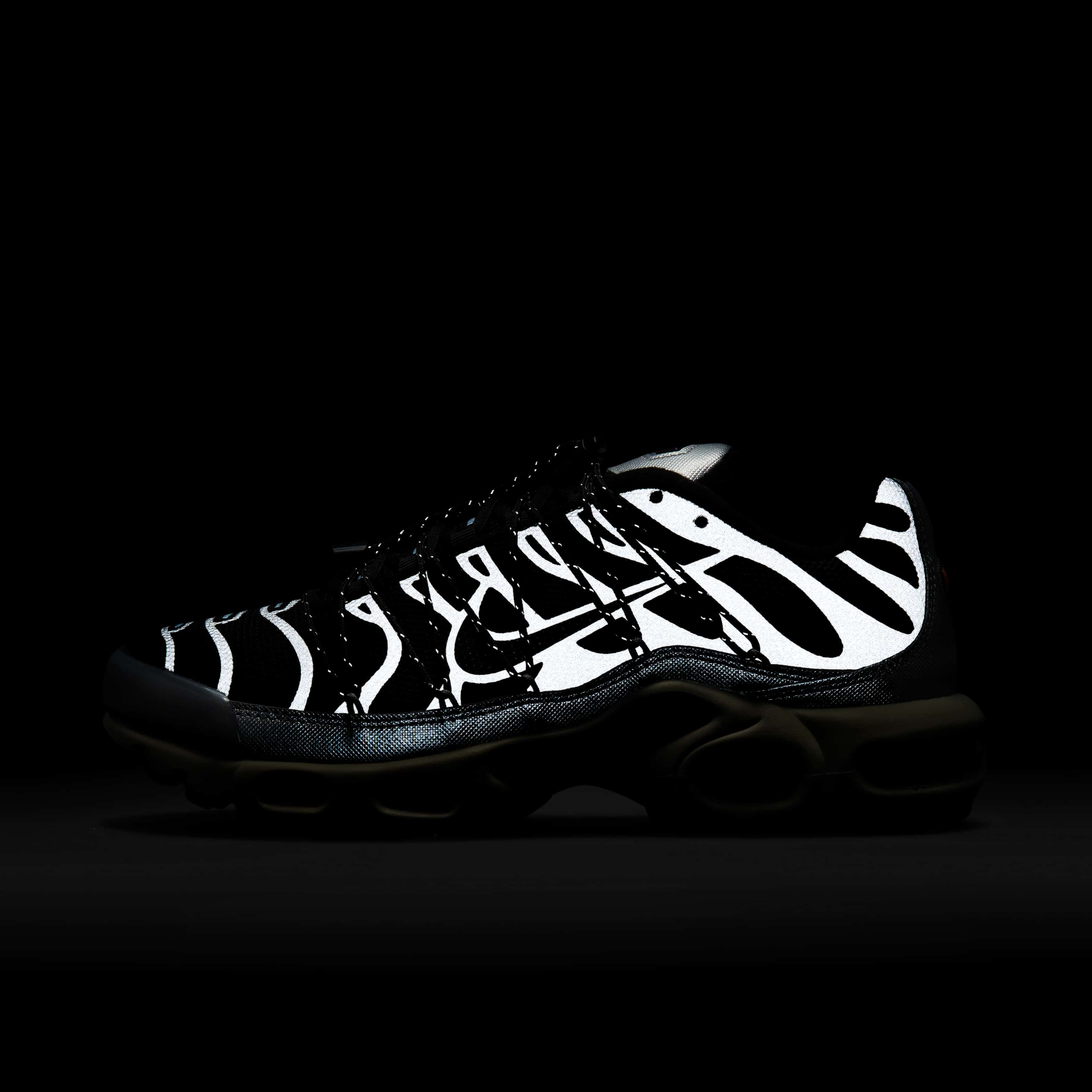 Nike Air Max Plus image number 11