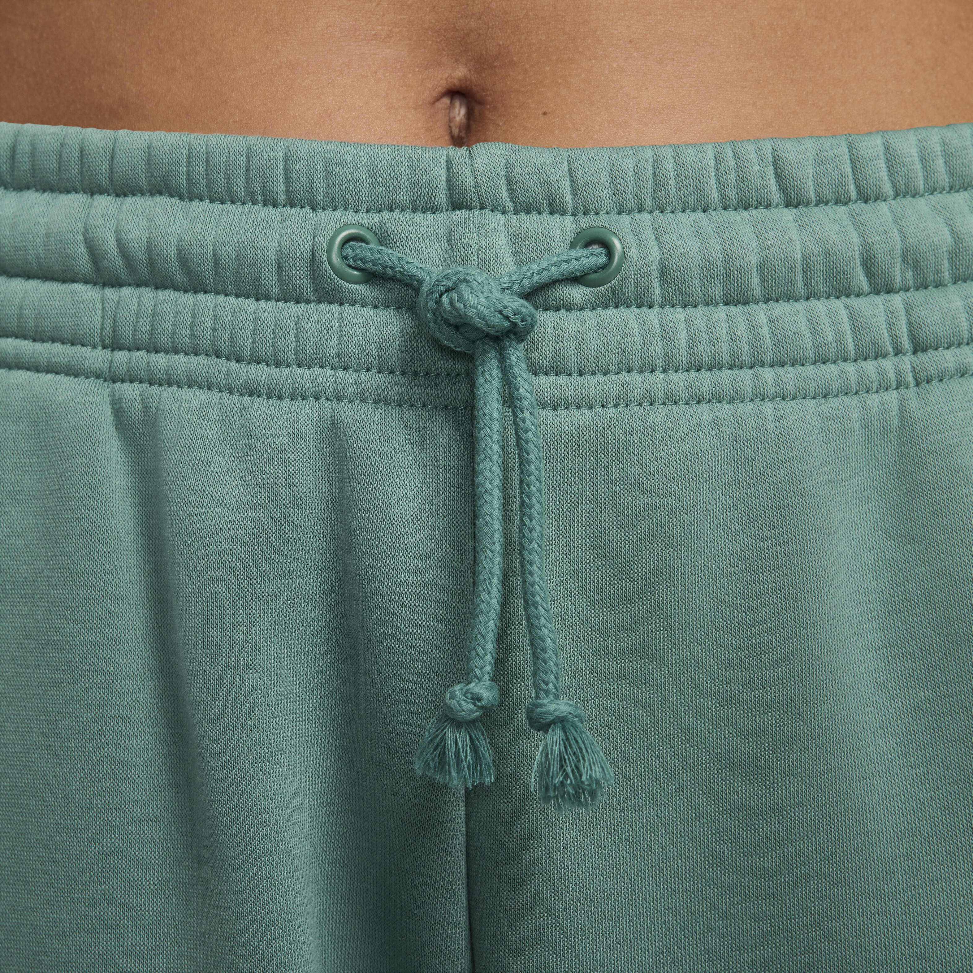 Nike Sportswear Phoenix Fleece image number 2