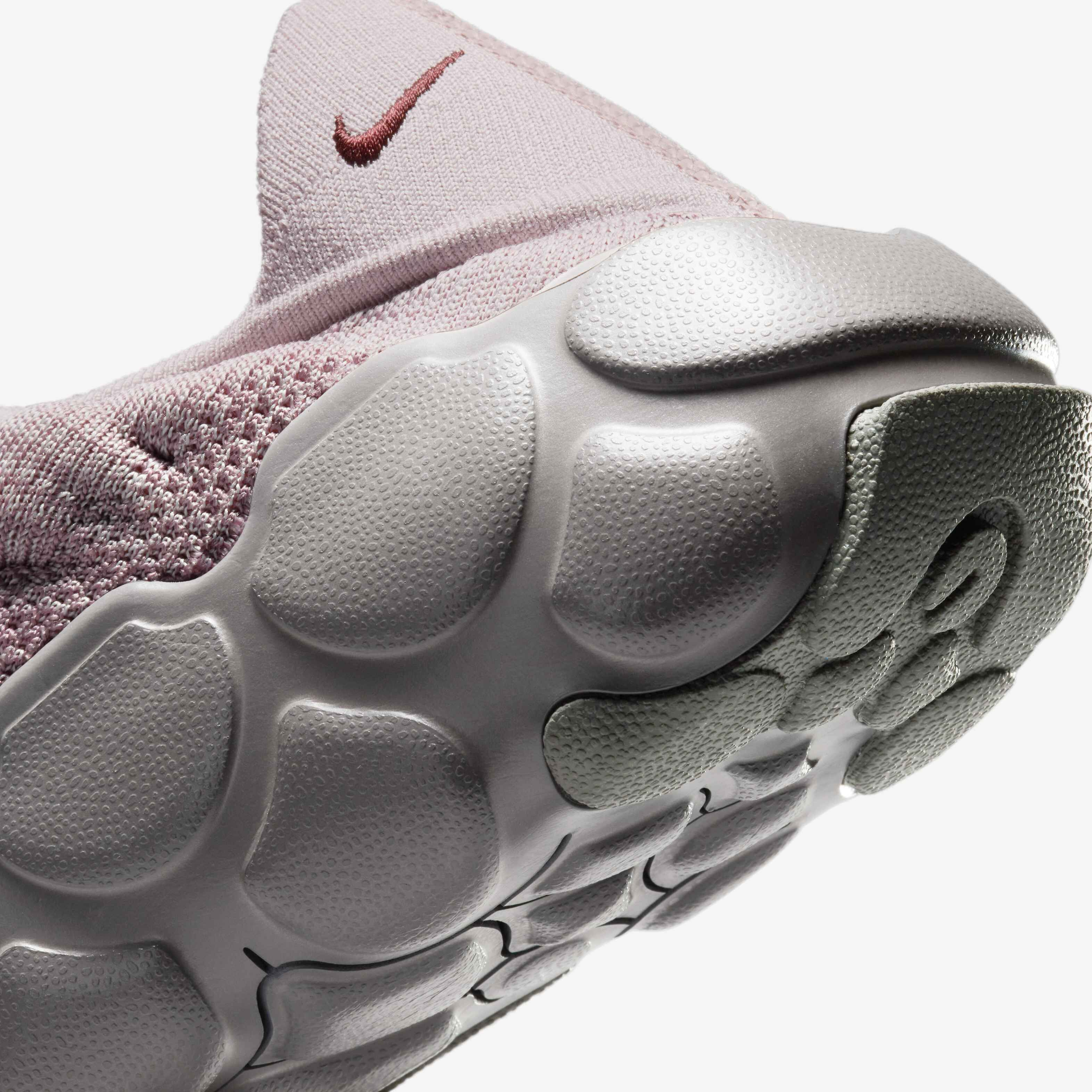 نايكي فلاينت هيفن image number 7