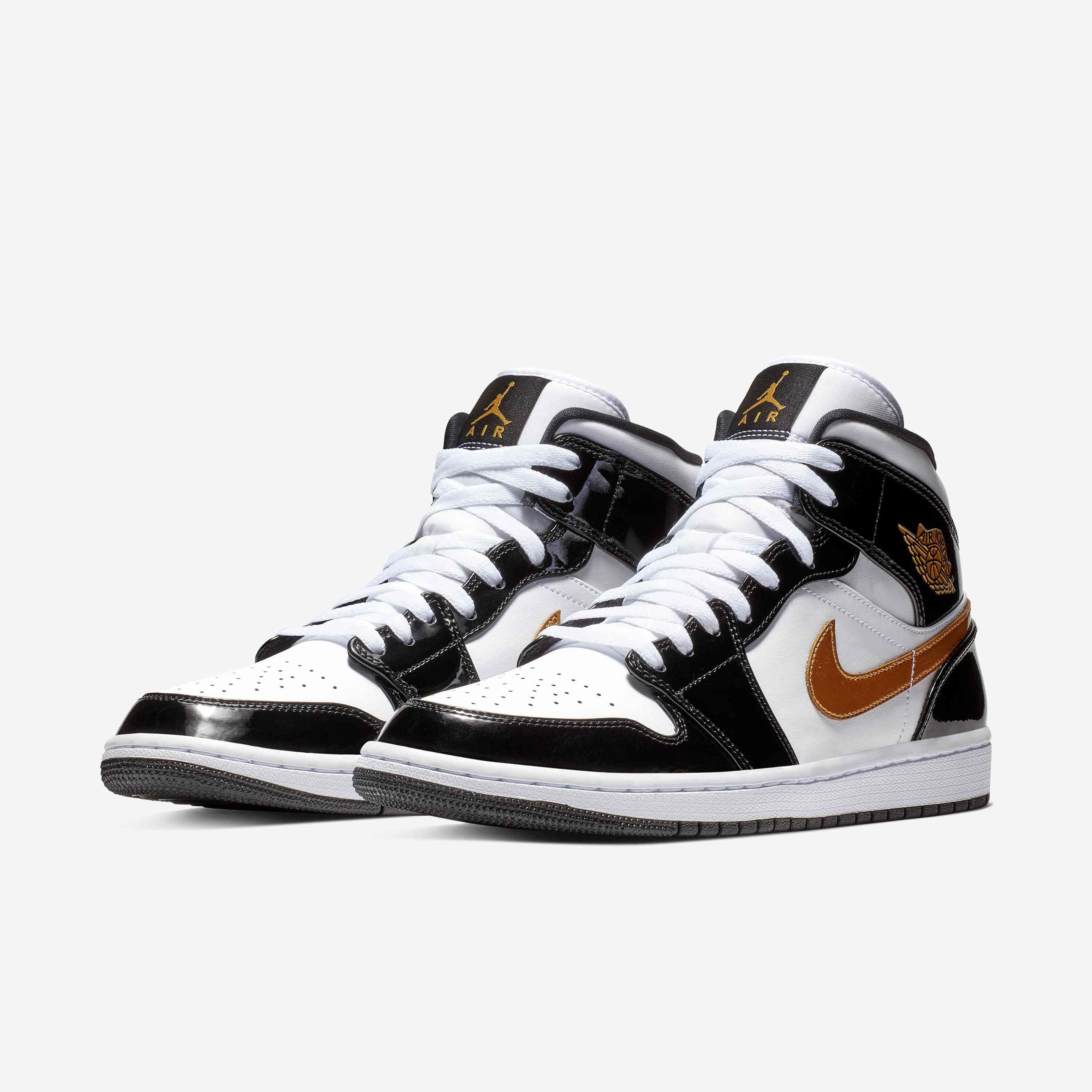Air Jordan 1 Mid SE image number 4