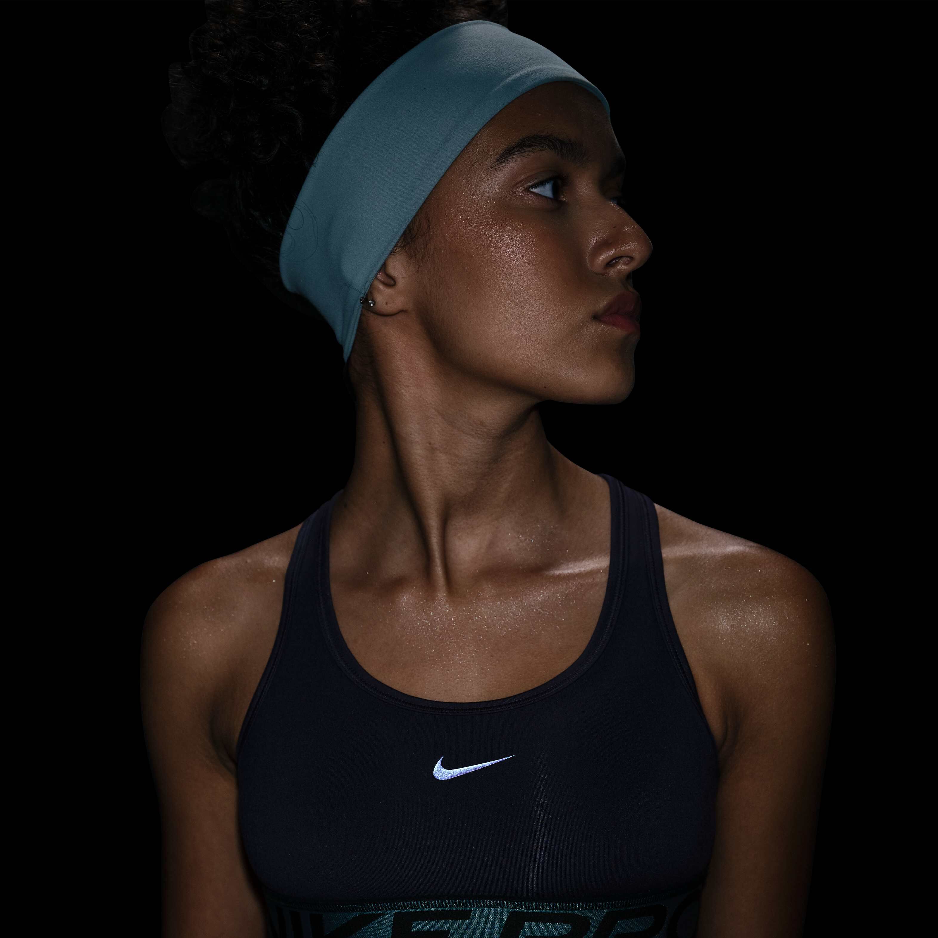 نايكي برو سووش image number 5