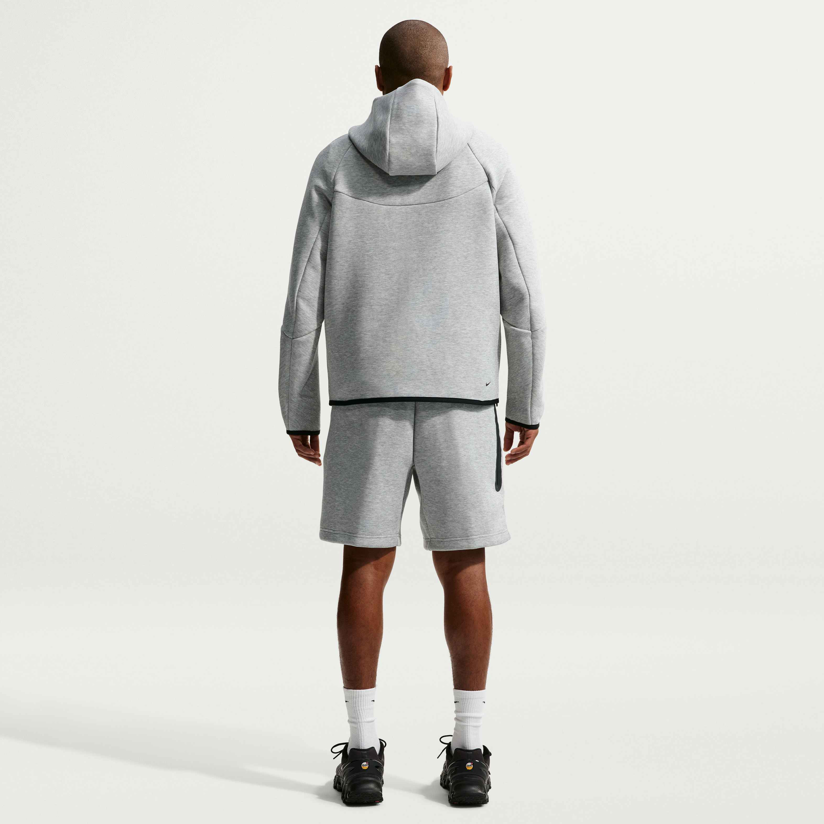 Nike Tech image number 4