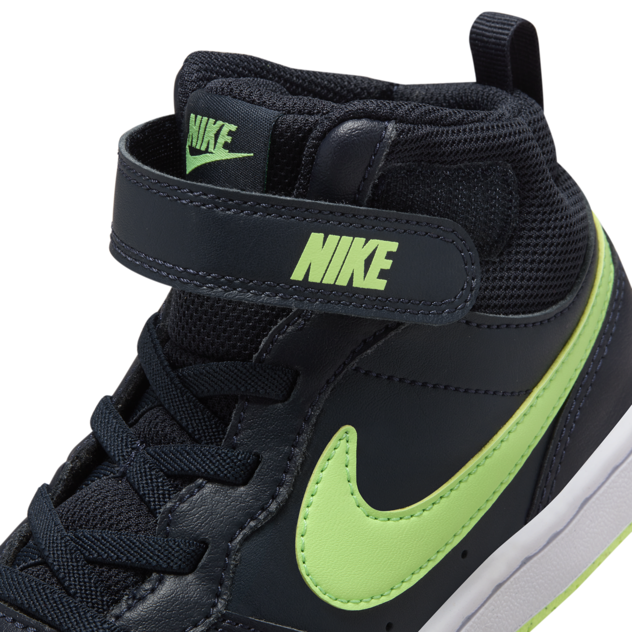 nike court borough 43