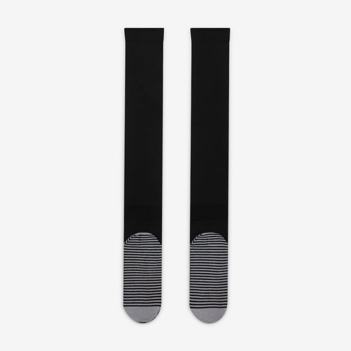 Nike Dri-FIT Strike image number 2 Nike Dri-FIT Strike image number 2