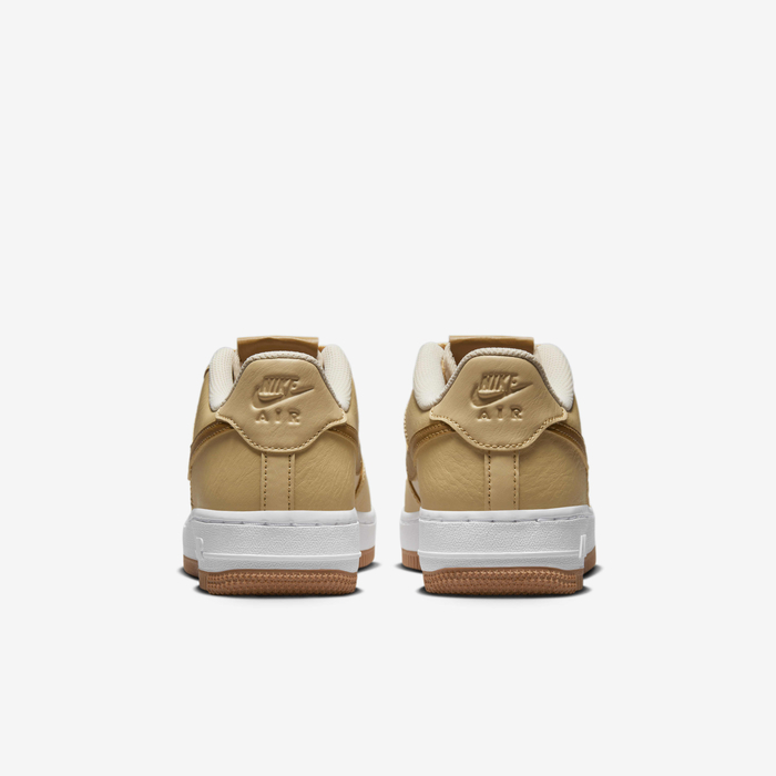 Nike Air Force 1 LV8 image number 5 Nike Air Force 1 LV8 image number 5