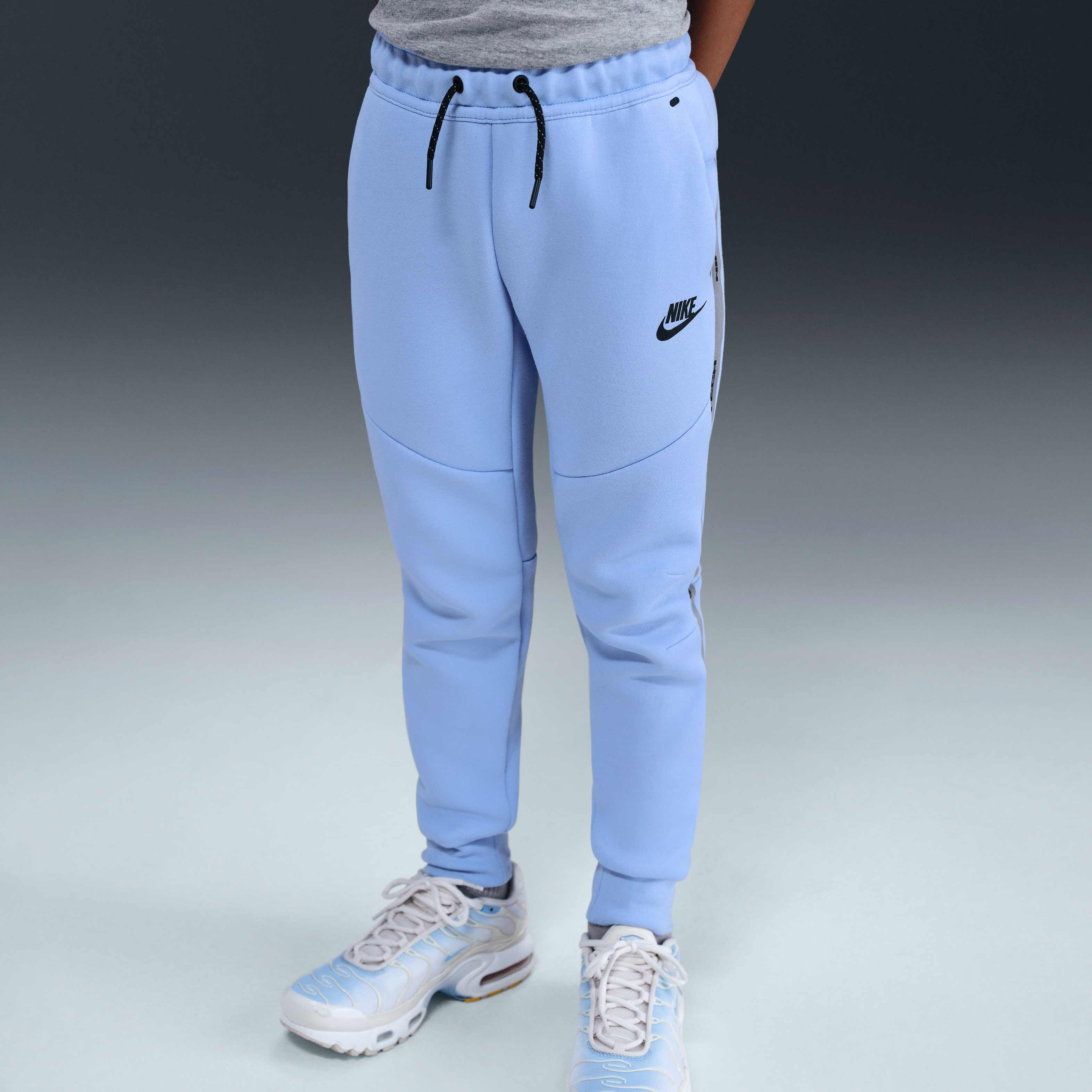 نايكي سبورتسوير تك فليس image number 1