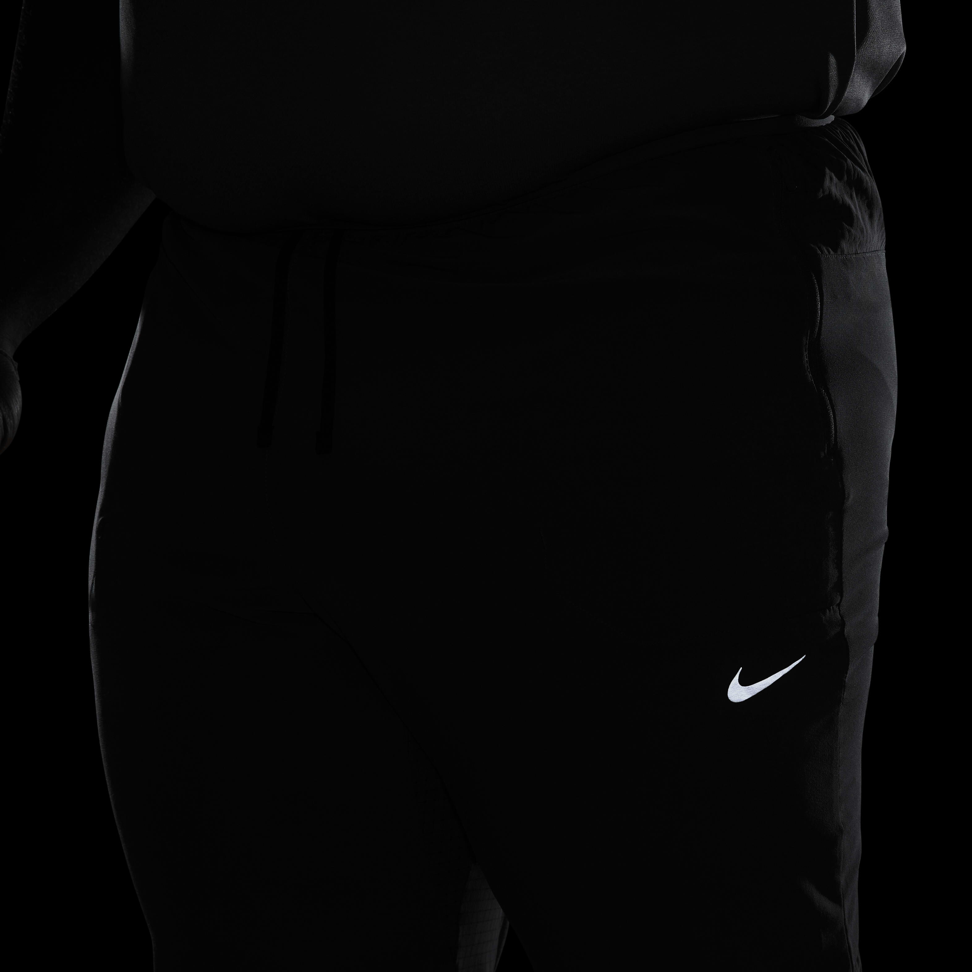 Nike Phenom image number 16