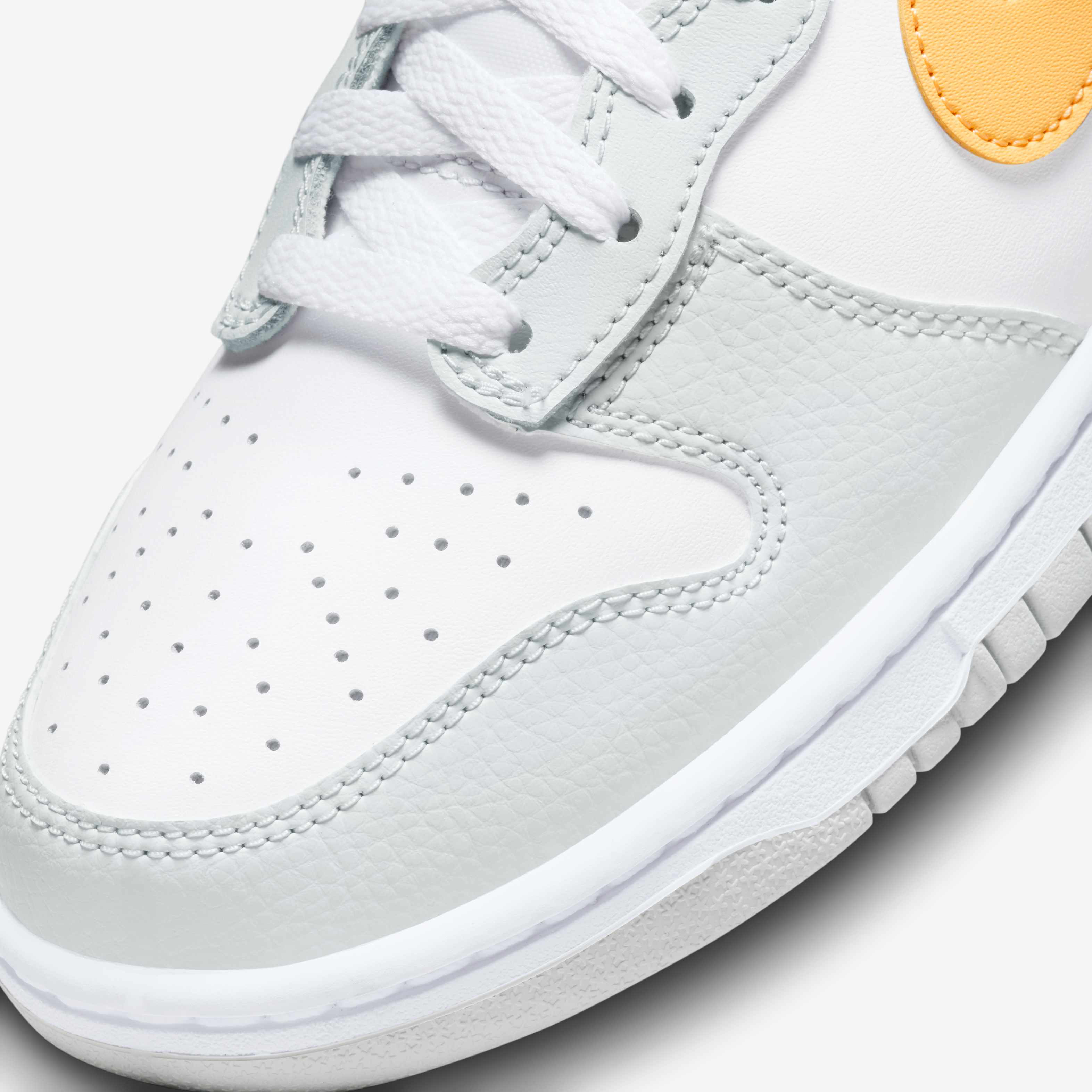 Nike Dunk High image number 6