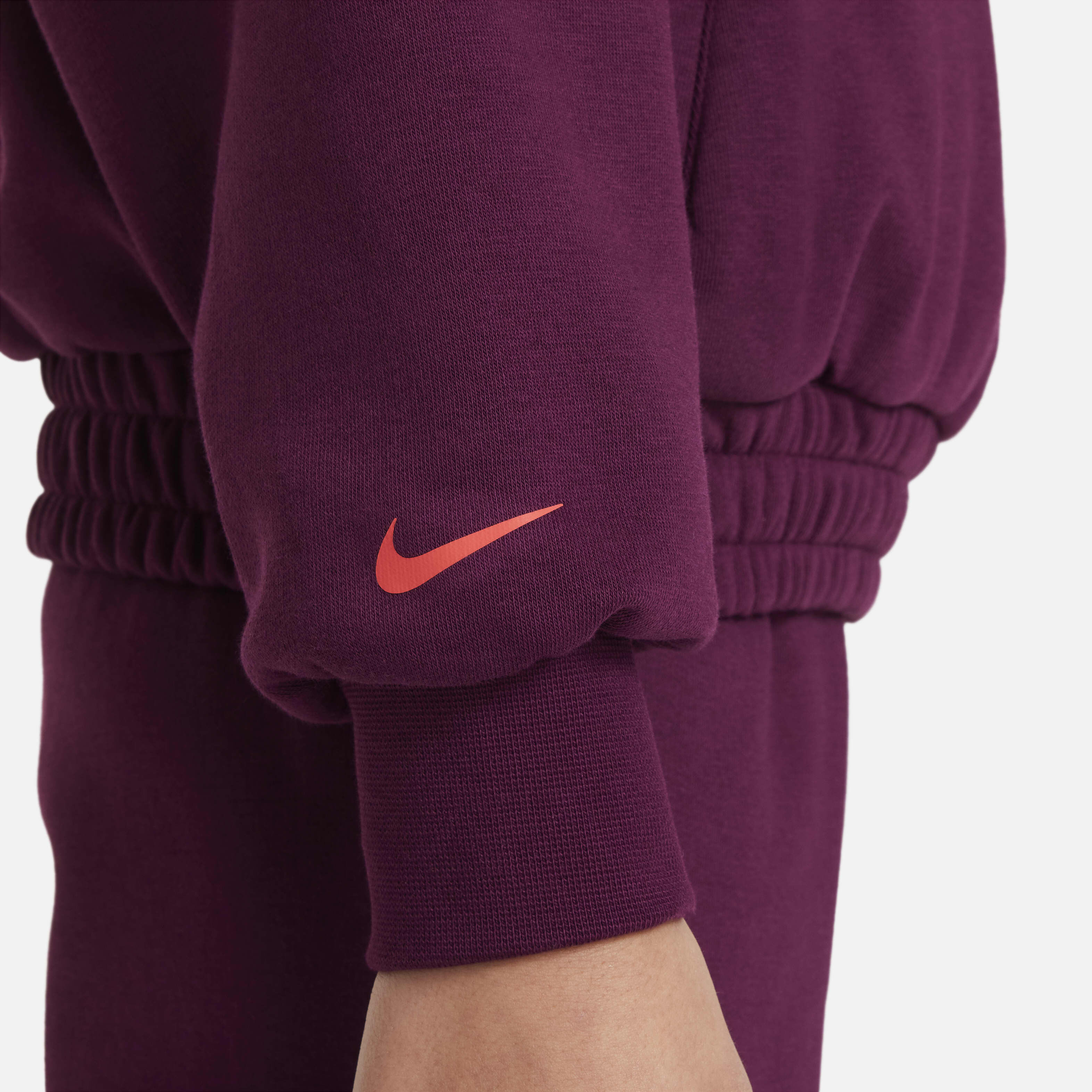 ليبرون image number 4