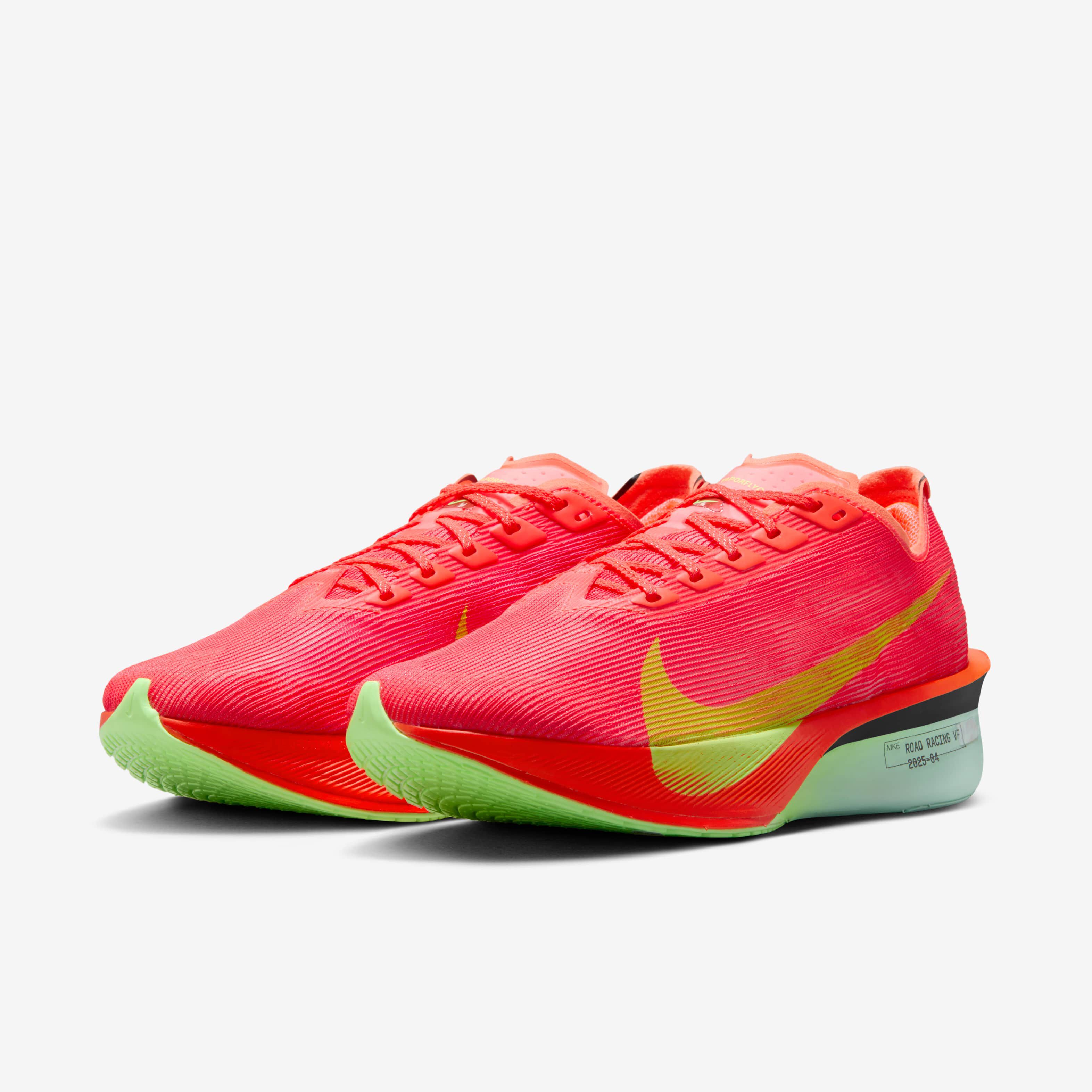 Nike Vaporfly 4 image number 4