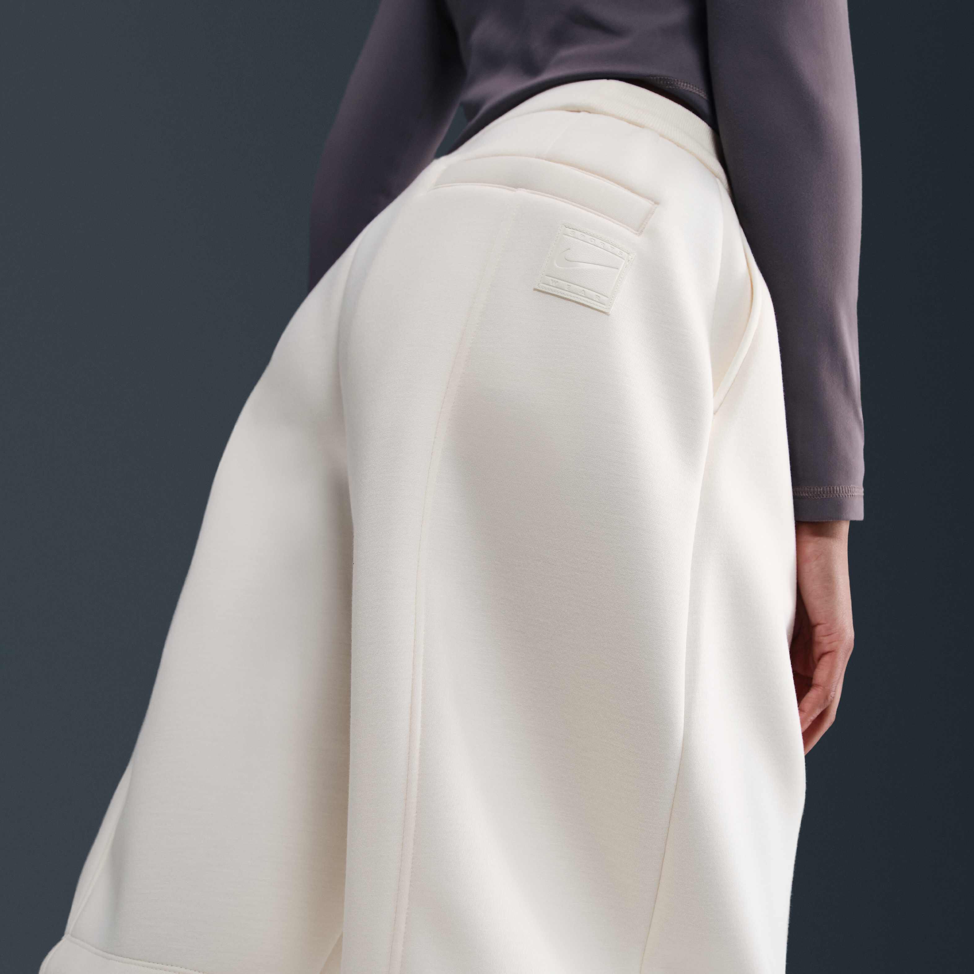 Nike Sportswear Modern Fleece image number 2