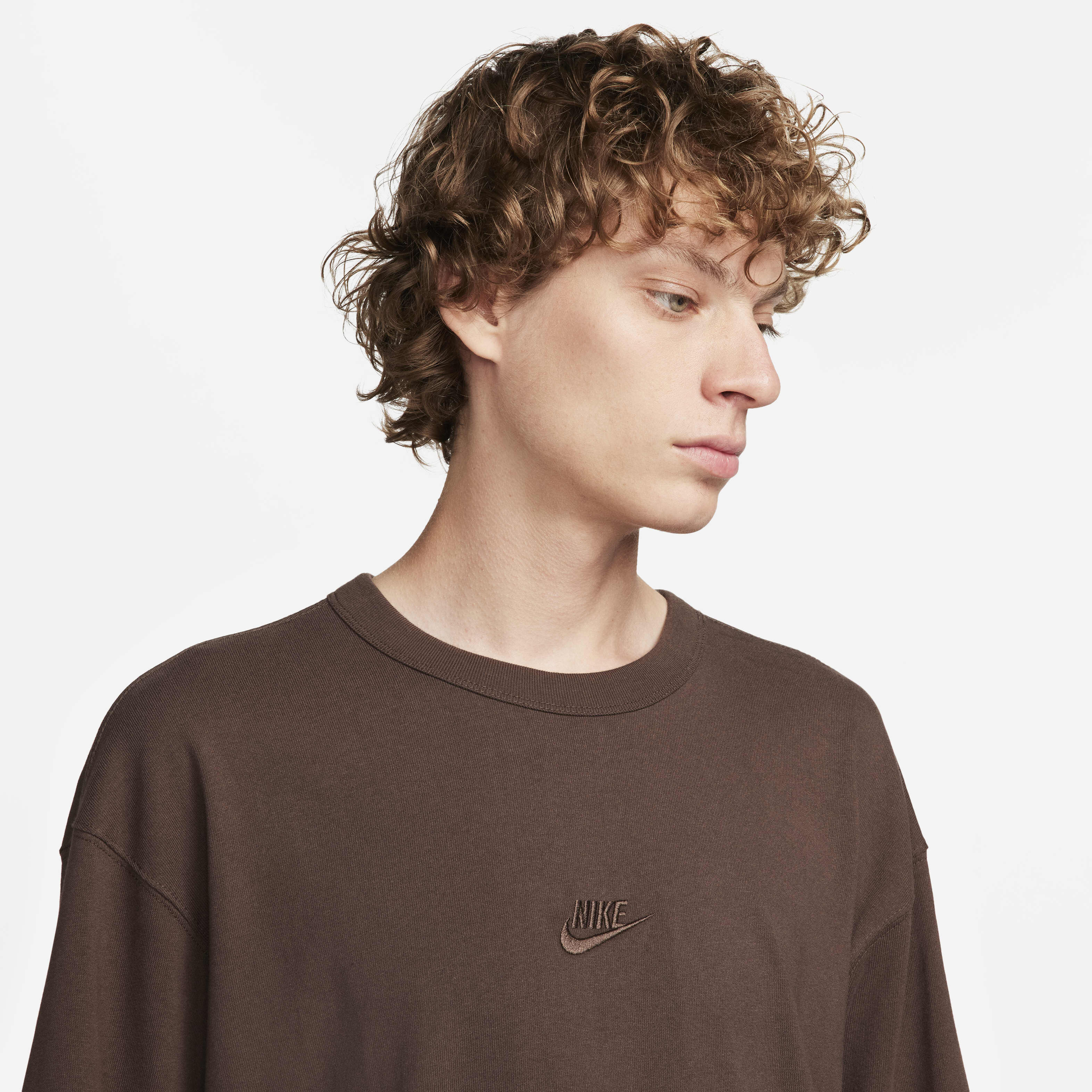 Nike Sportswear Premium Essentials image number 2