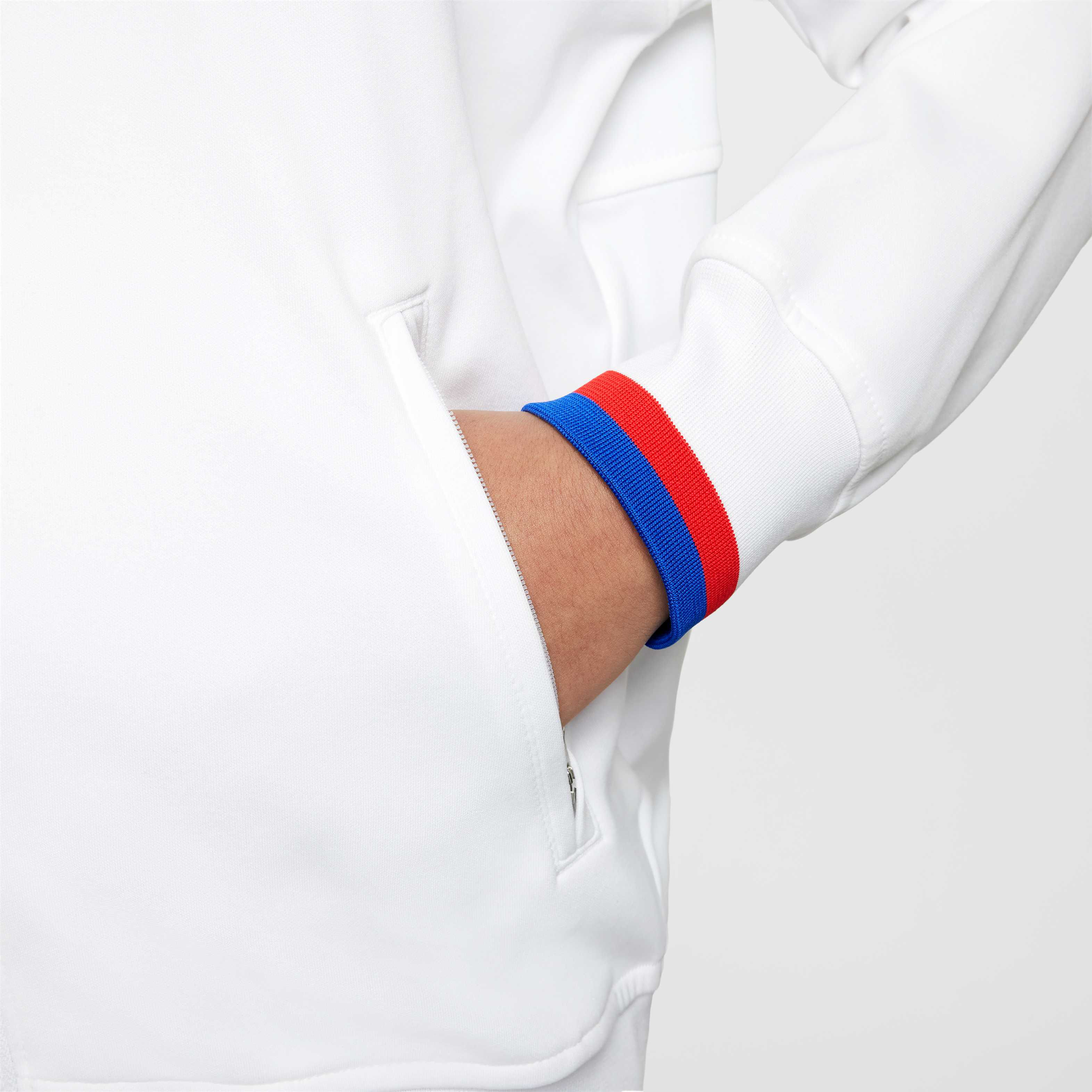 انجلترا أكاديمي برو الأساسي image number 5