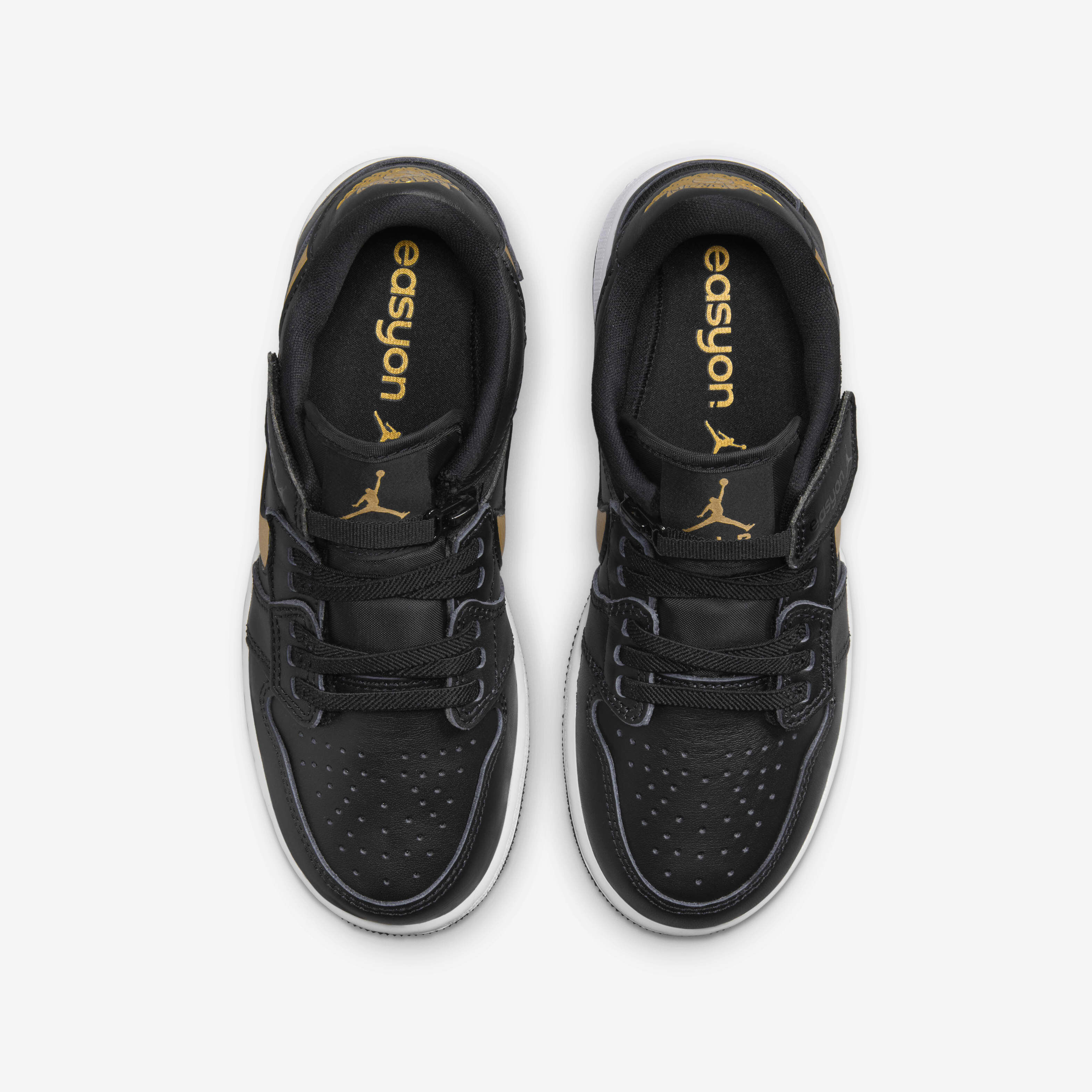 Air Jordan 1 Low FlyEase image number 3