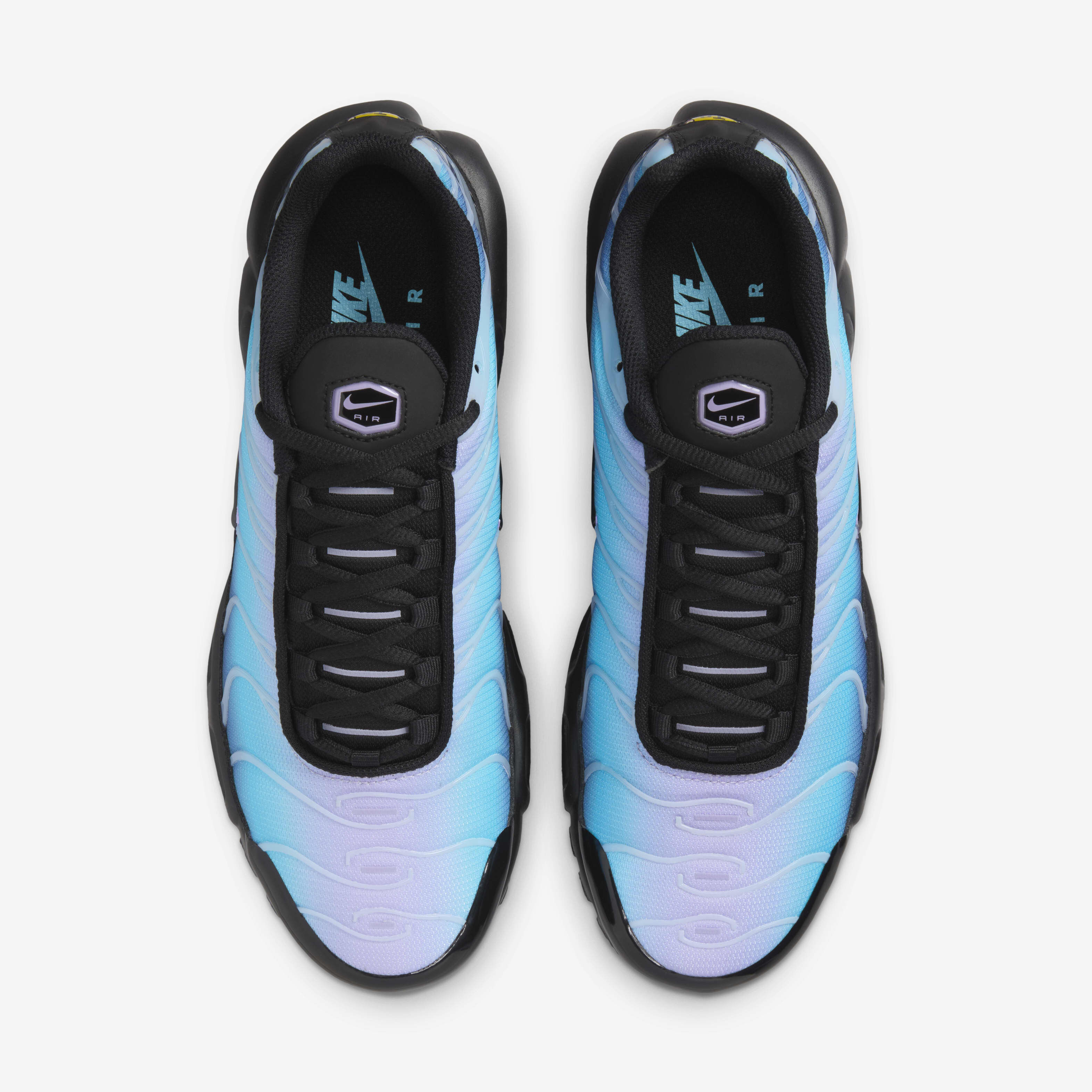 Nike Air Max Plus image number 3
