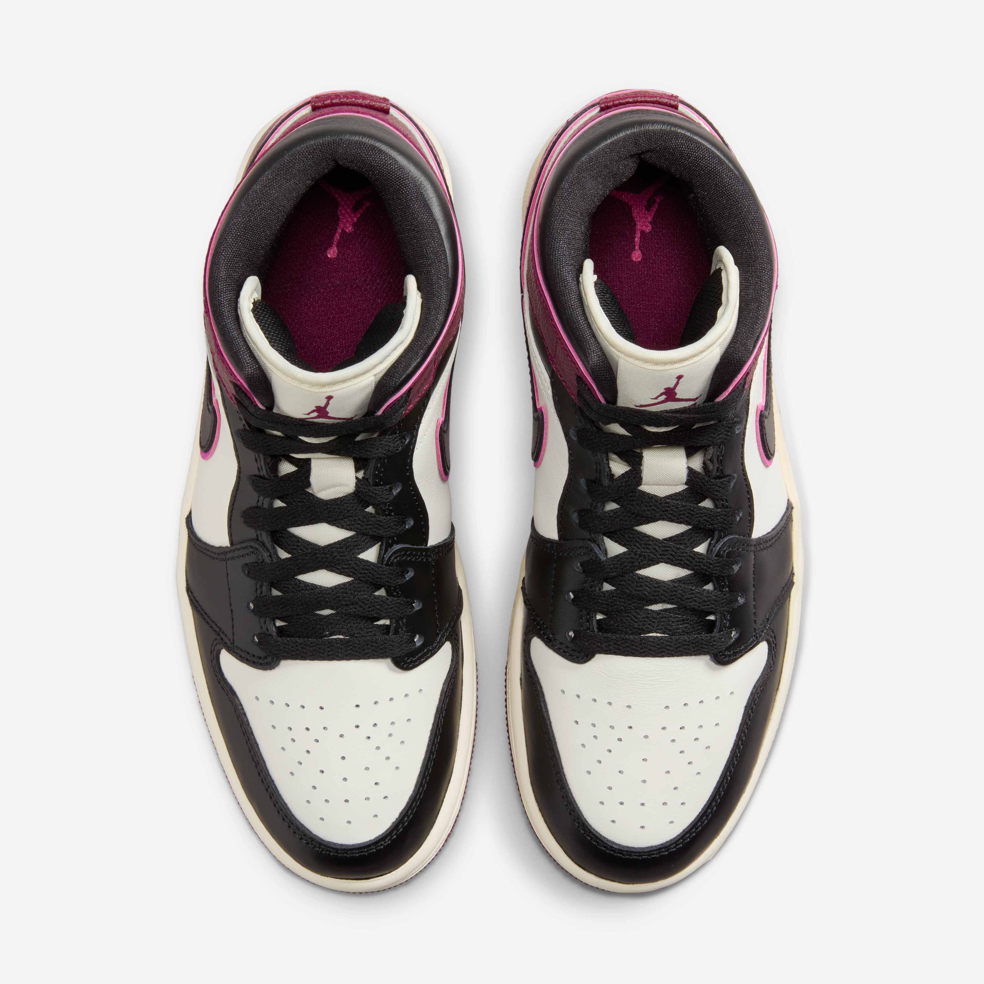 Air Jordan 1 Mid SE image number 3
