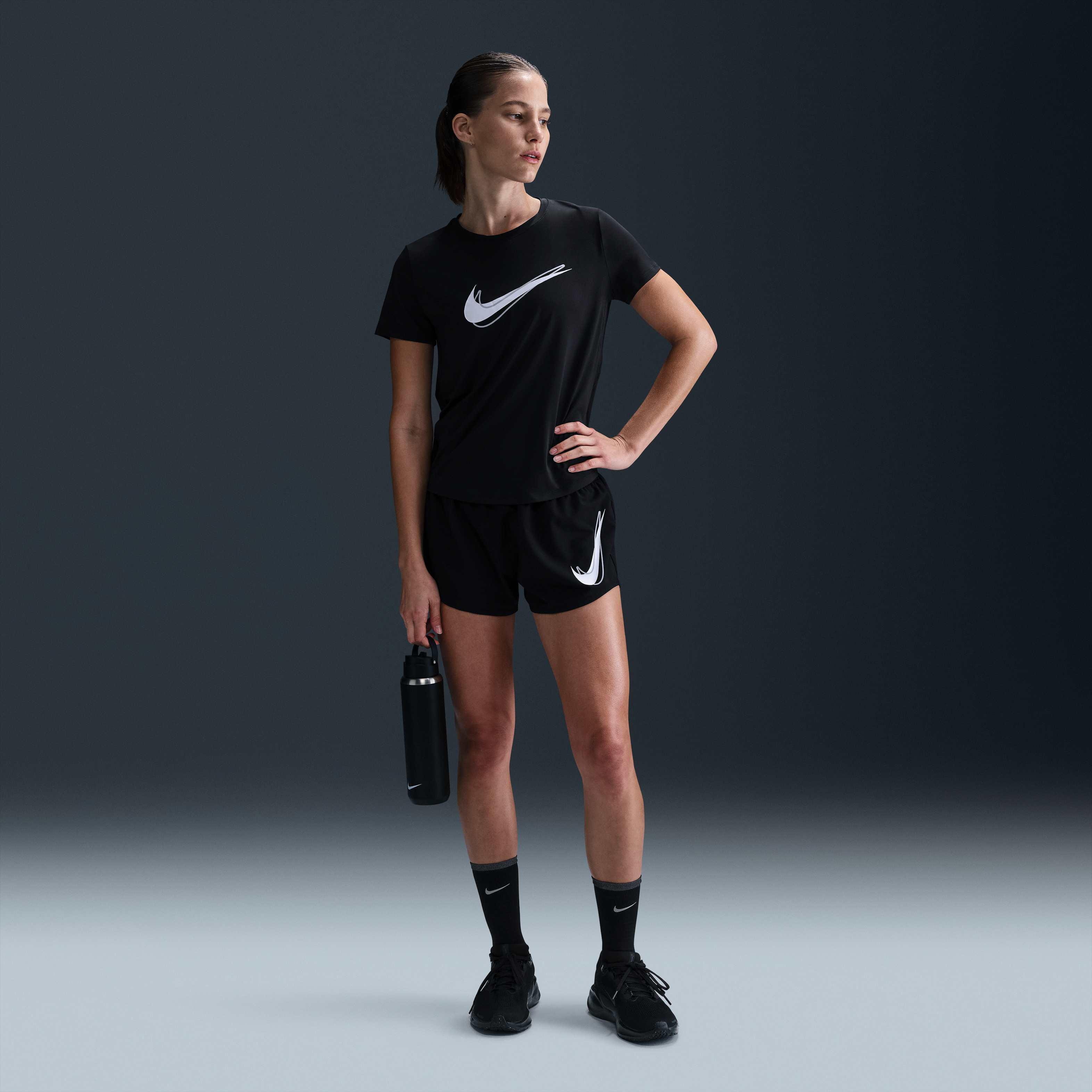 Nike One Swoosh image number 3