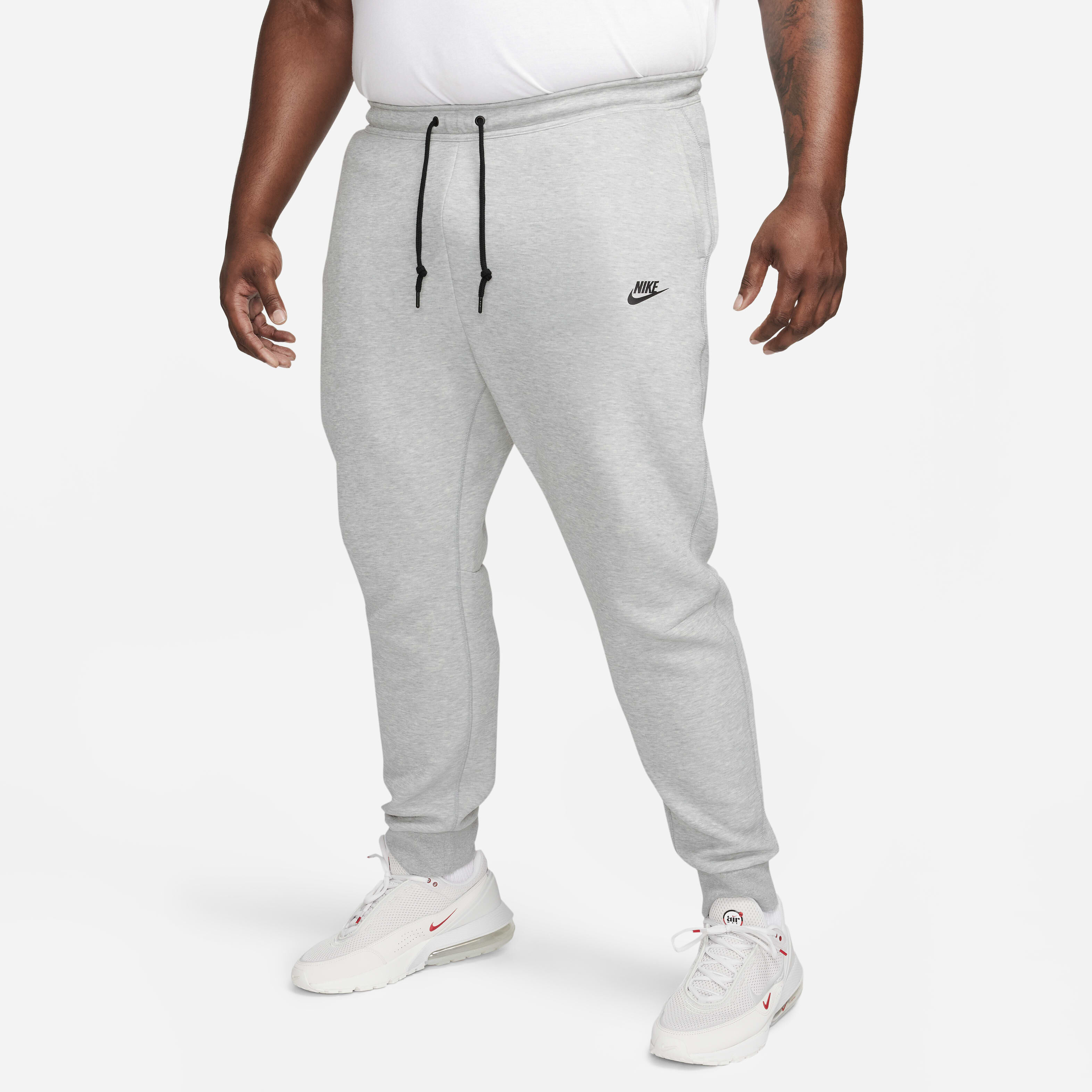 Nike sportswear logo joggers sales