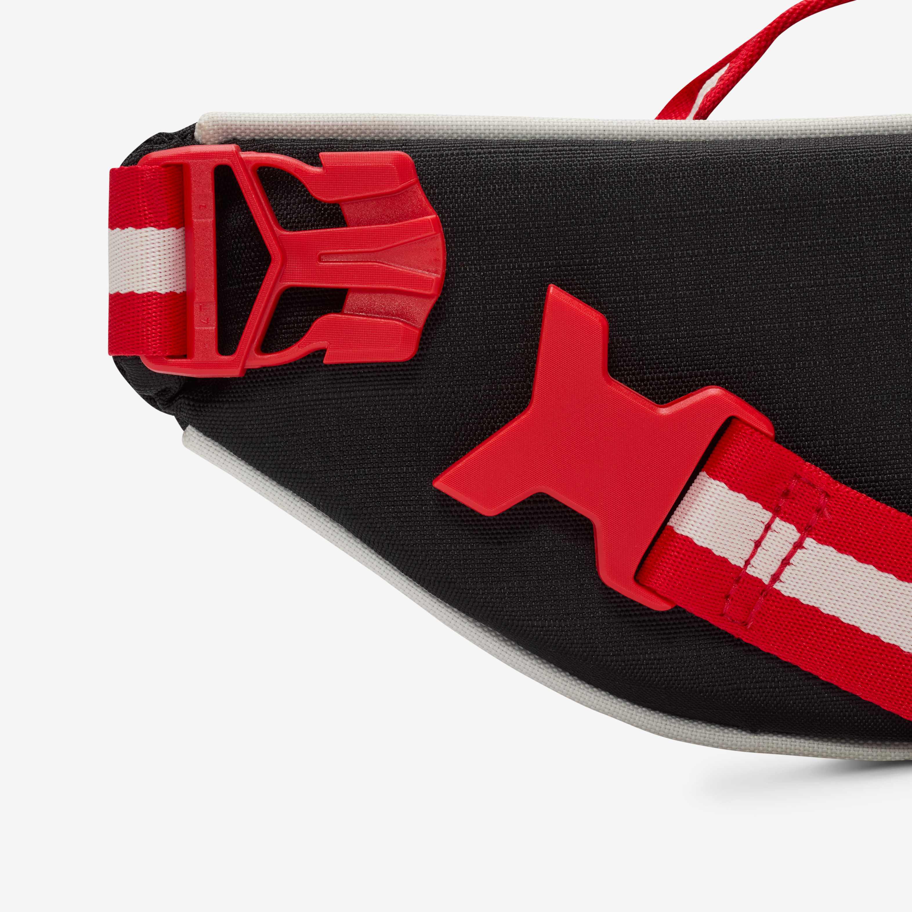 Nike Heritage image number 4