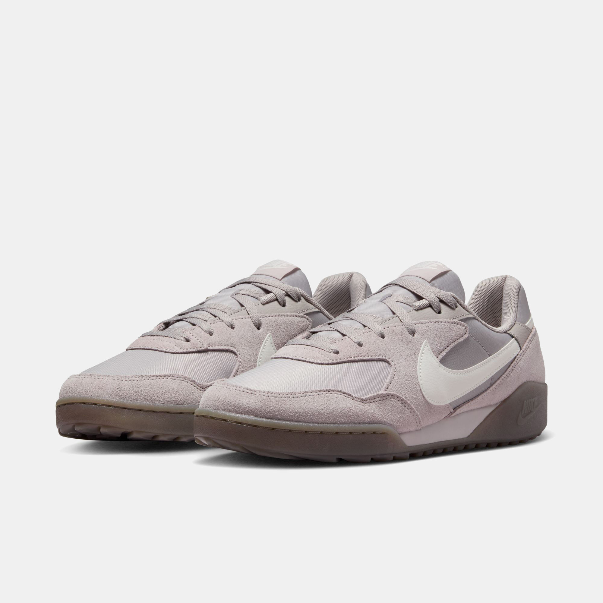 Nike Terra Manta Suede image number 2