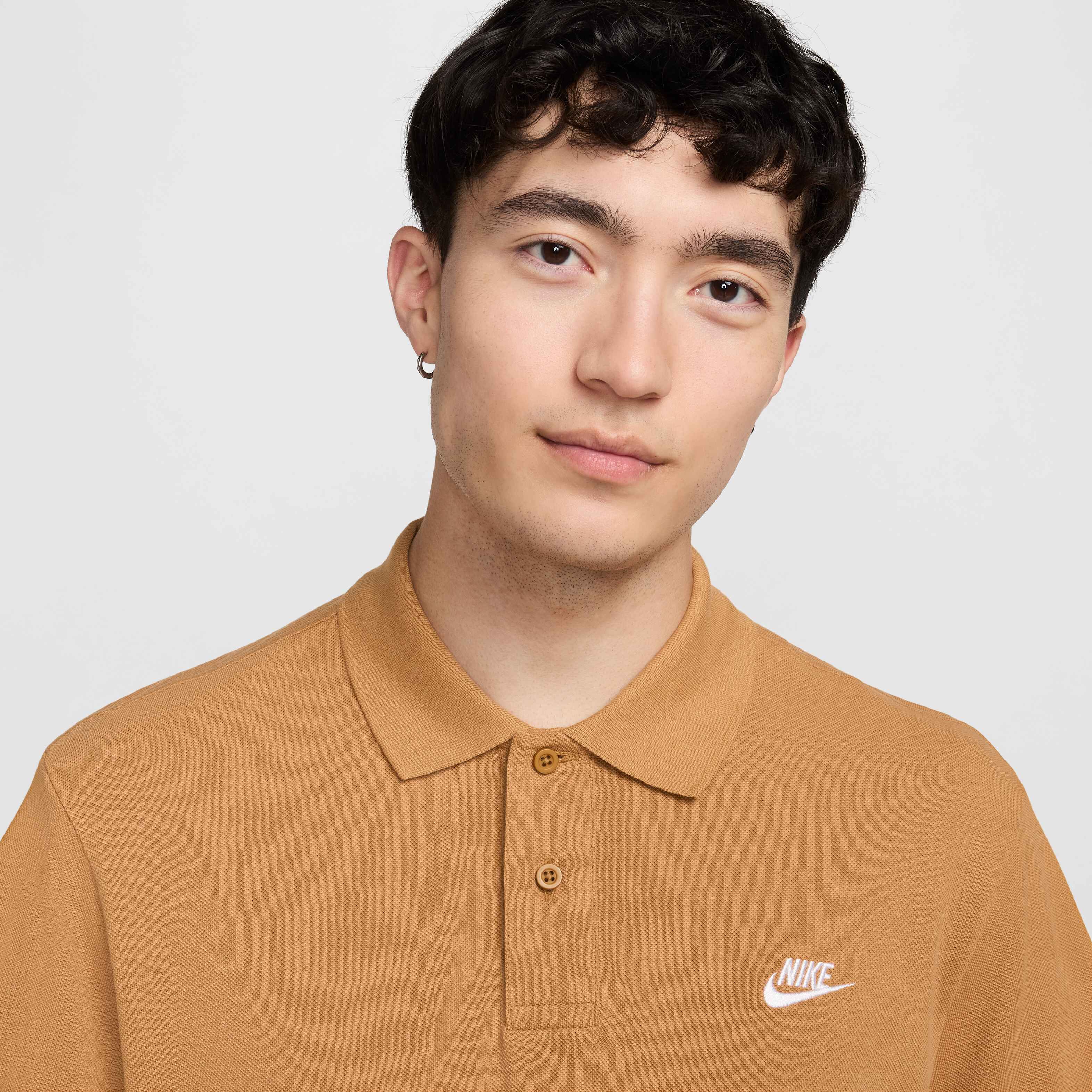 Nike Club image number 2