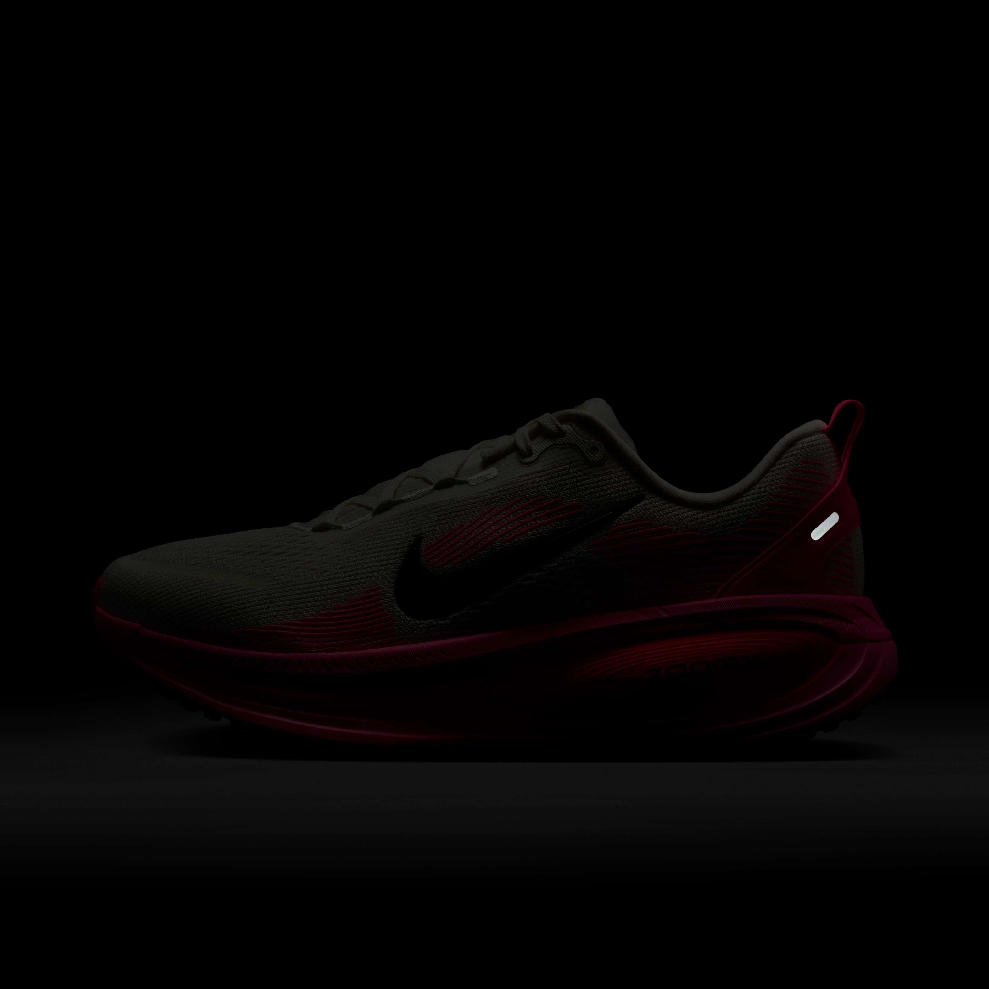 Nike Vomero 18 image number 9