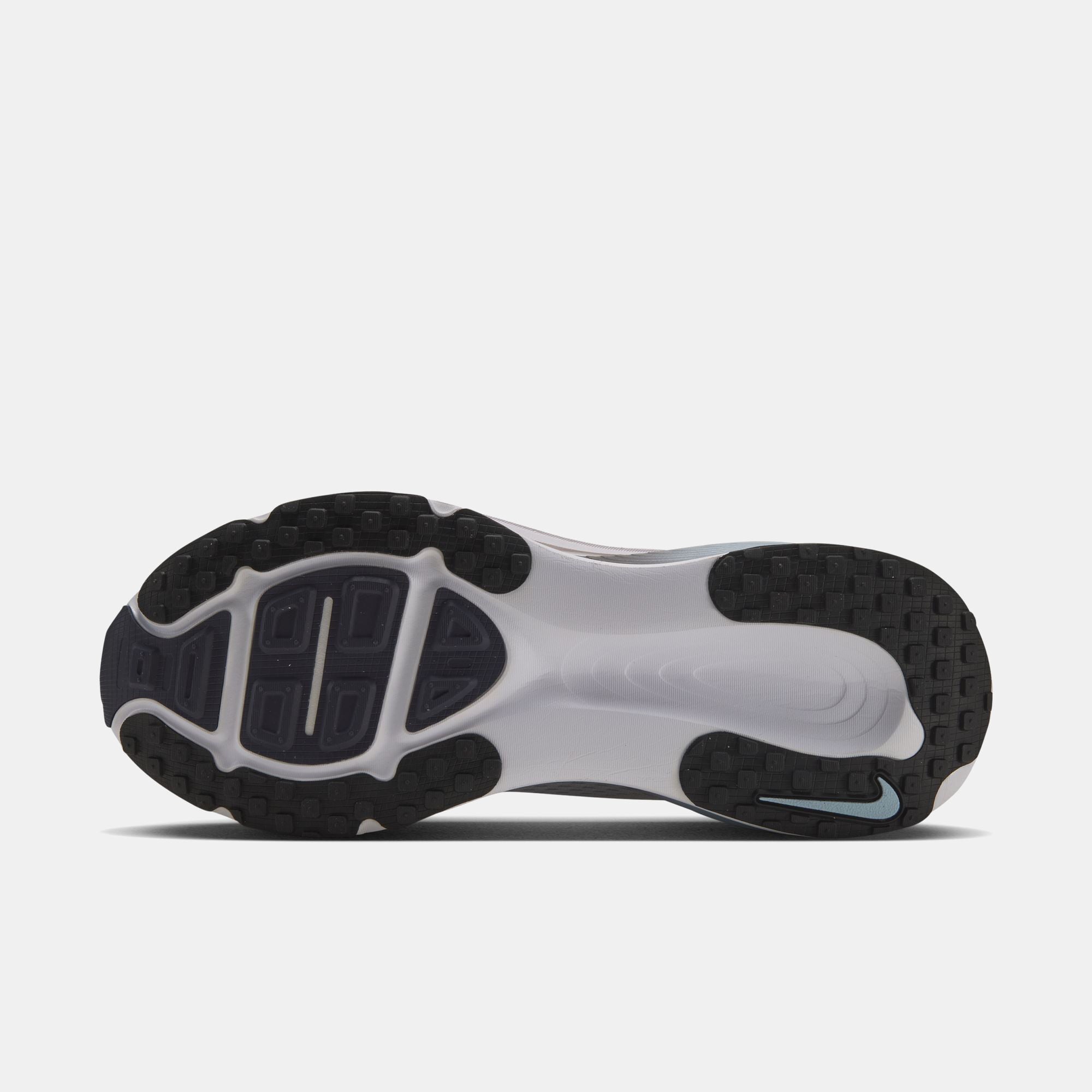 Nike Vomero 18 image number 8